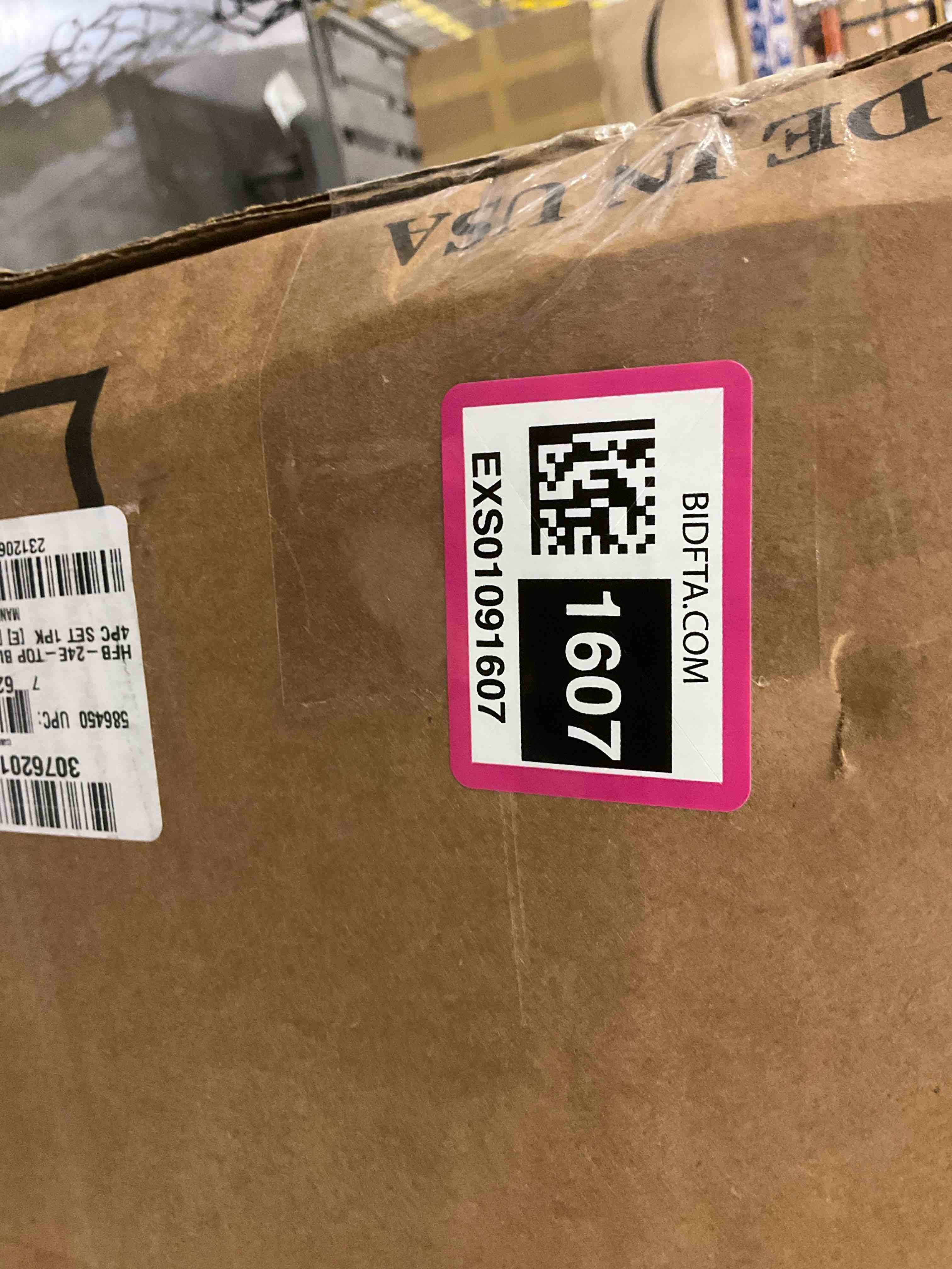 https://s3.amazonaws.com/lotting-images-prod/BargainHunt/EXS01091607_1708011325420.jpeg