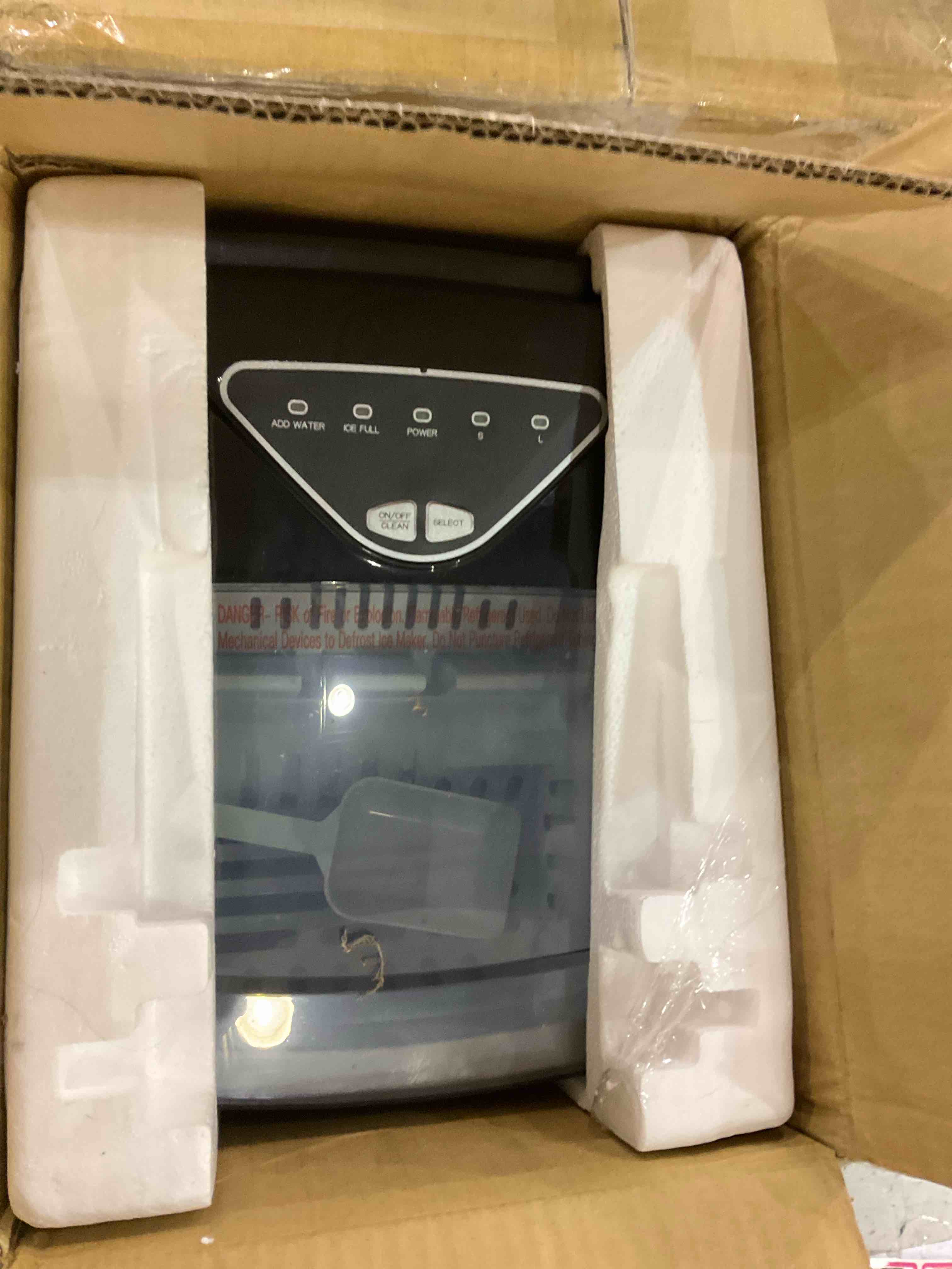 https://s3.amazonaws.com/lotting-images-prod/BargainHunt/EXS01091912_1708344826100.jpeg