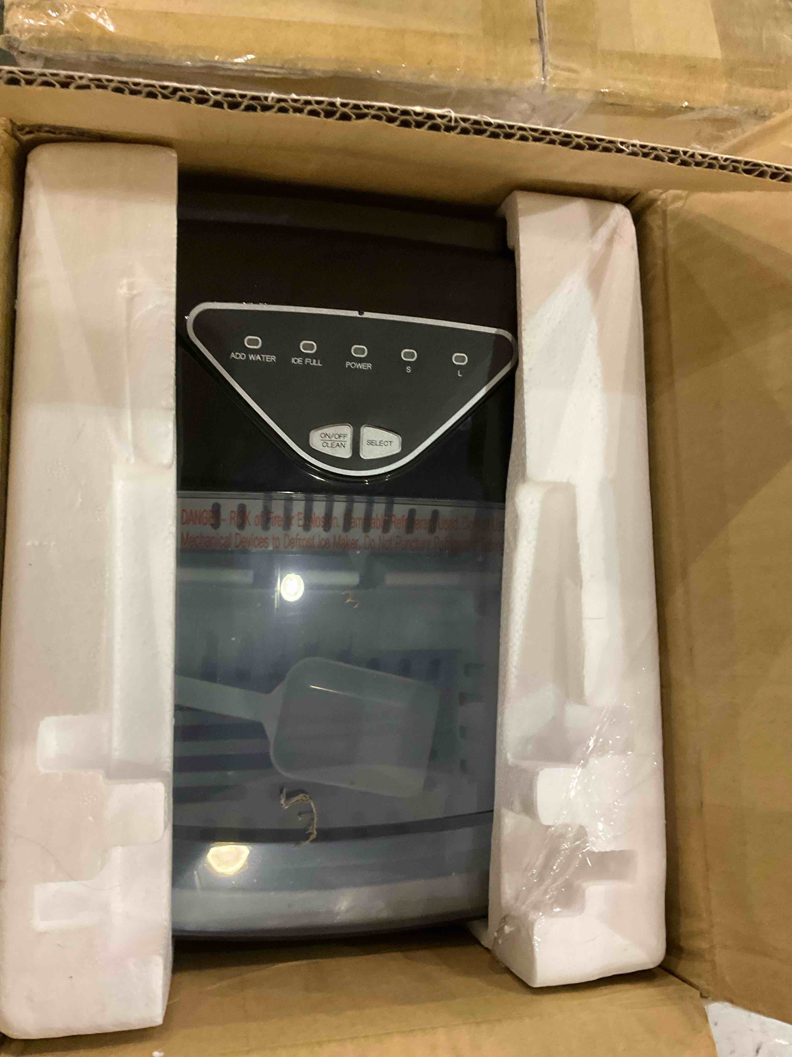 https://s3.amazonaws.com/lotting-images-prod/BargainHunt/EXS01091912_1708344826963.jpeg