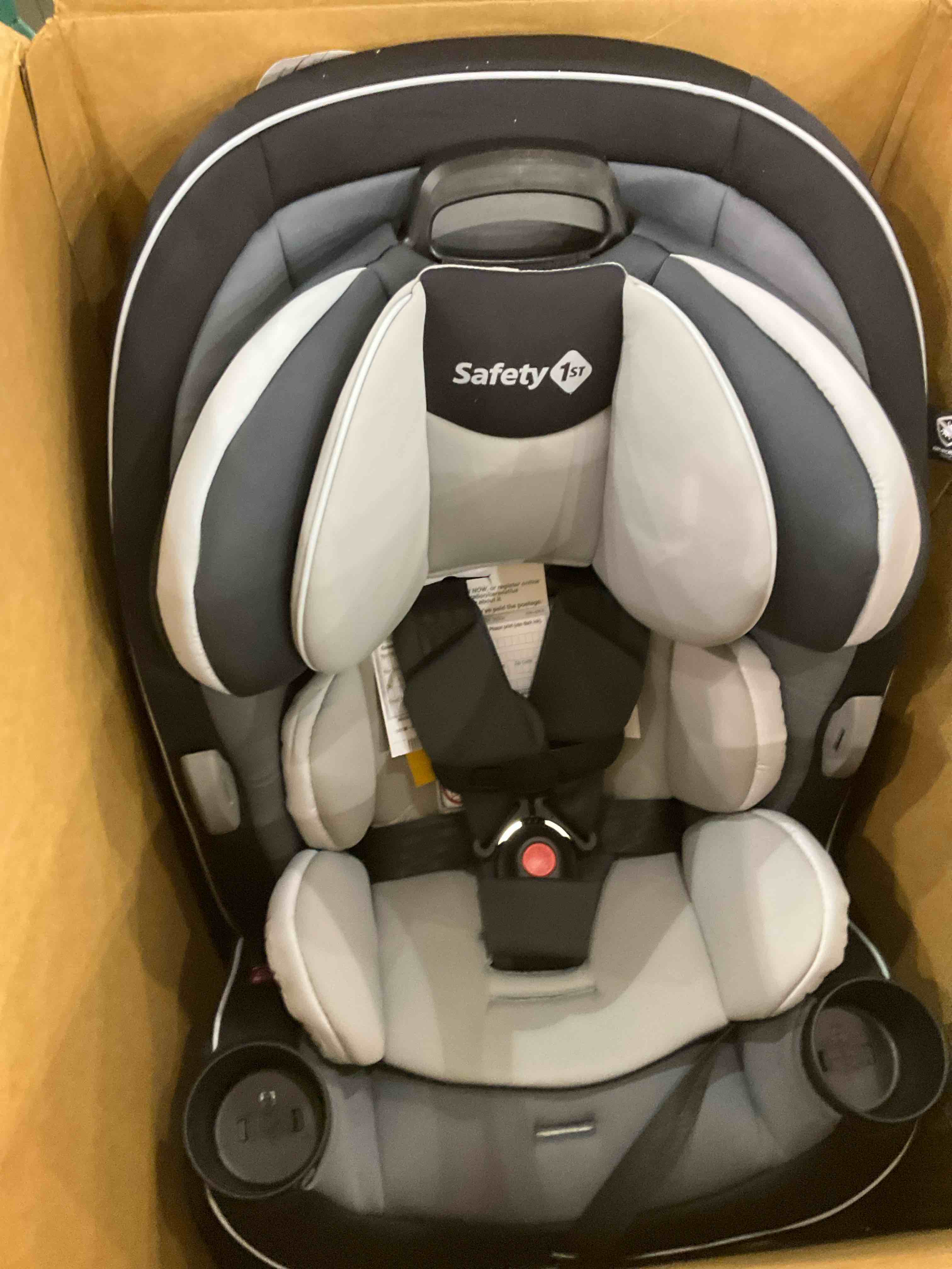 https://s3.amazonaws.com/lotting-images-prod/BargainHunt/EXS01092148_1717587555167.jpeg