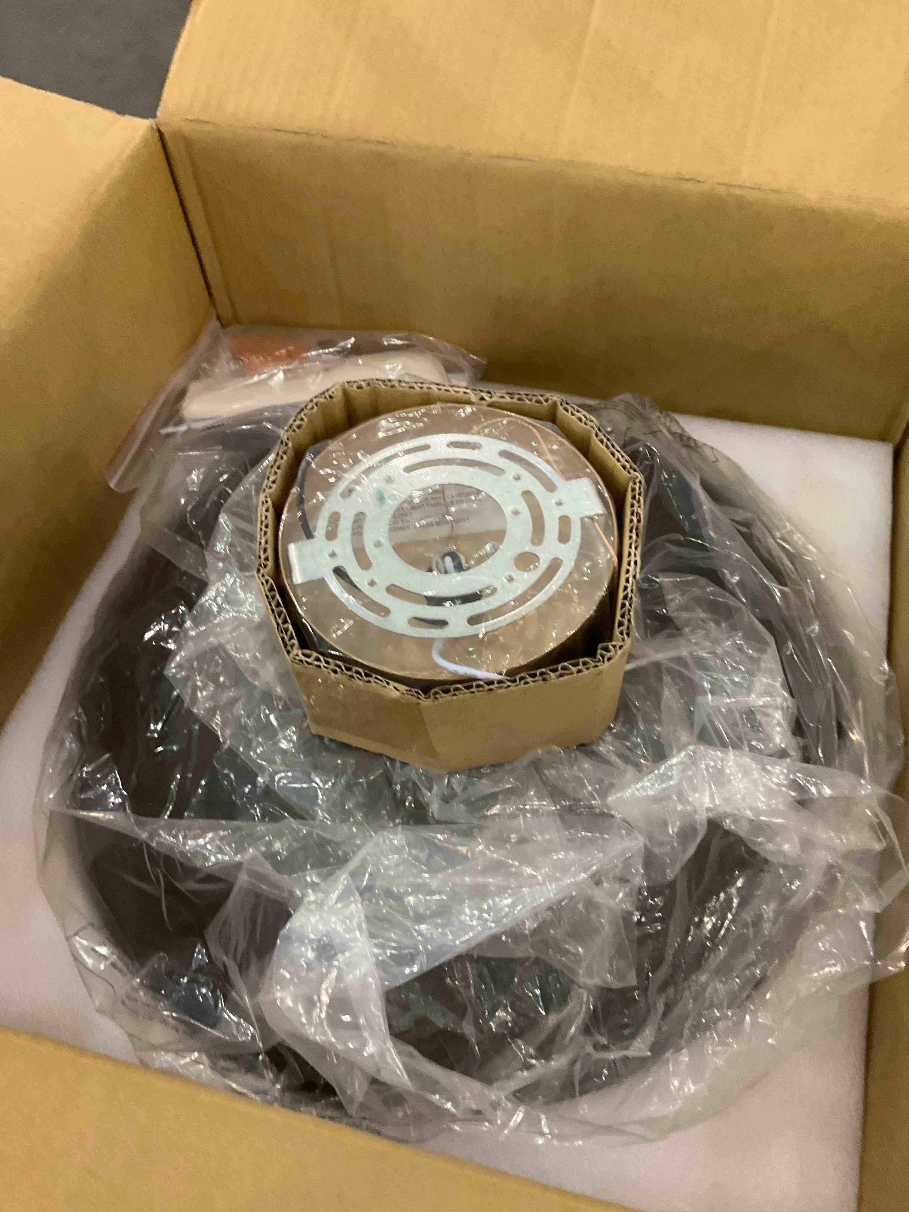 https://s3.amazonaws.com/lotting-images-prod/BargainHunt/EXS01092212_1717600581507.jpeg