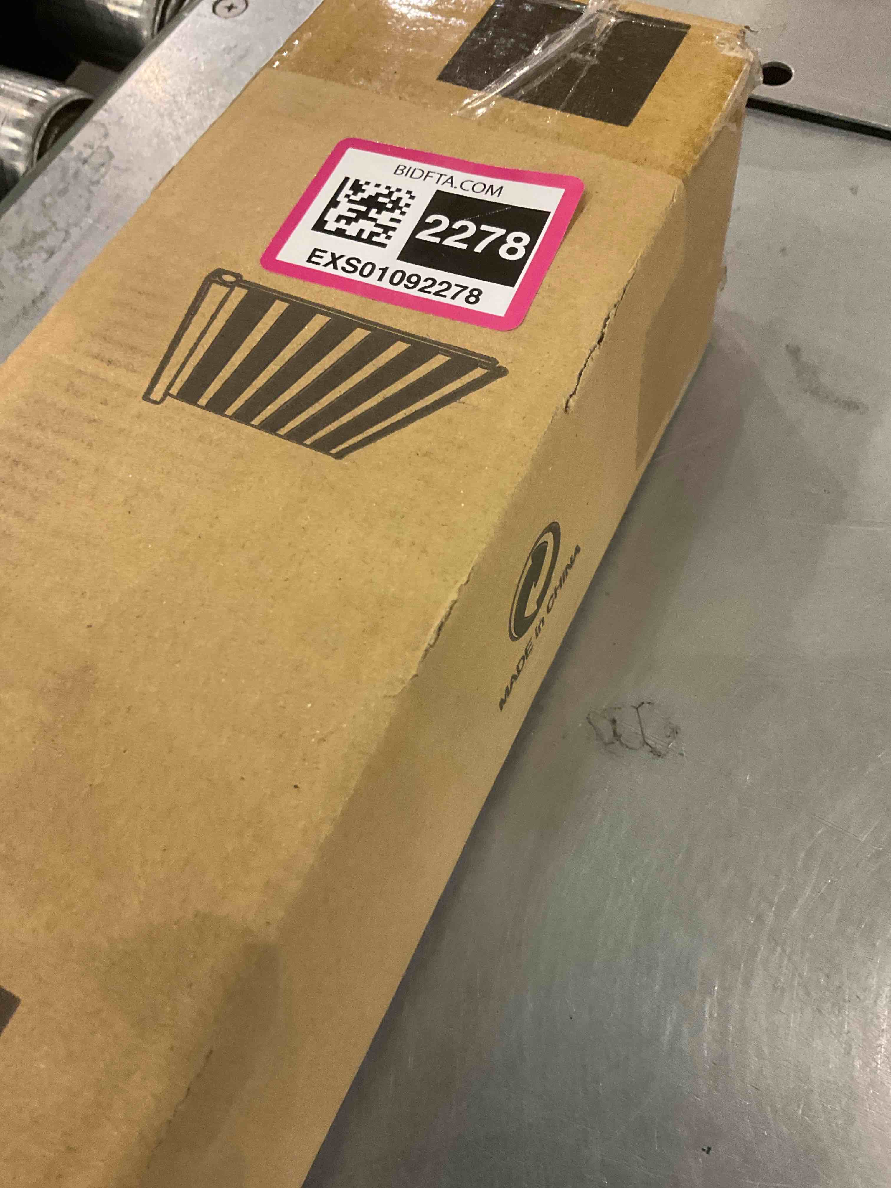 https://s3.amazonaws.com/lotting-images-prod/BargainHunt/EXS01092278_1717673410380.jpeg