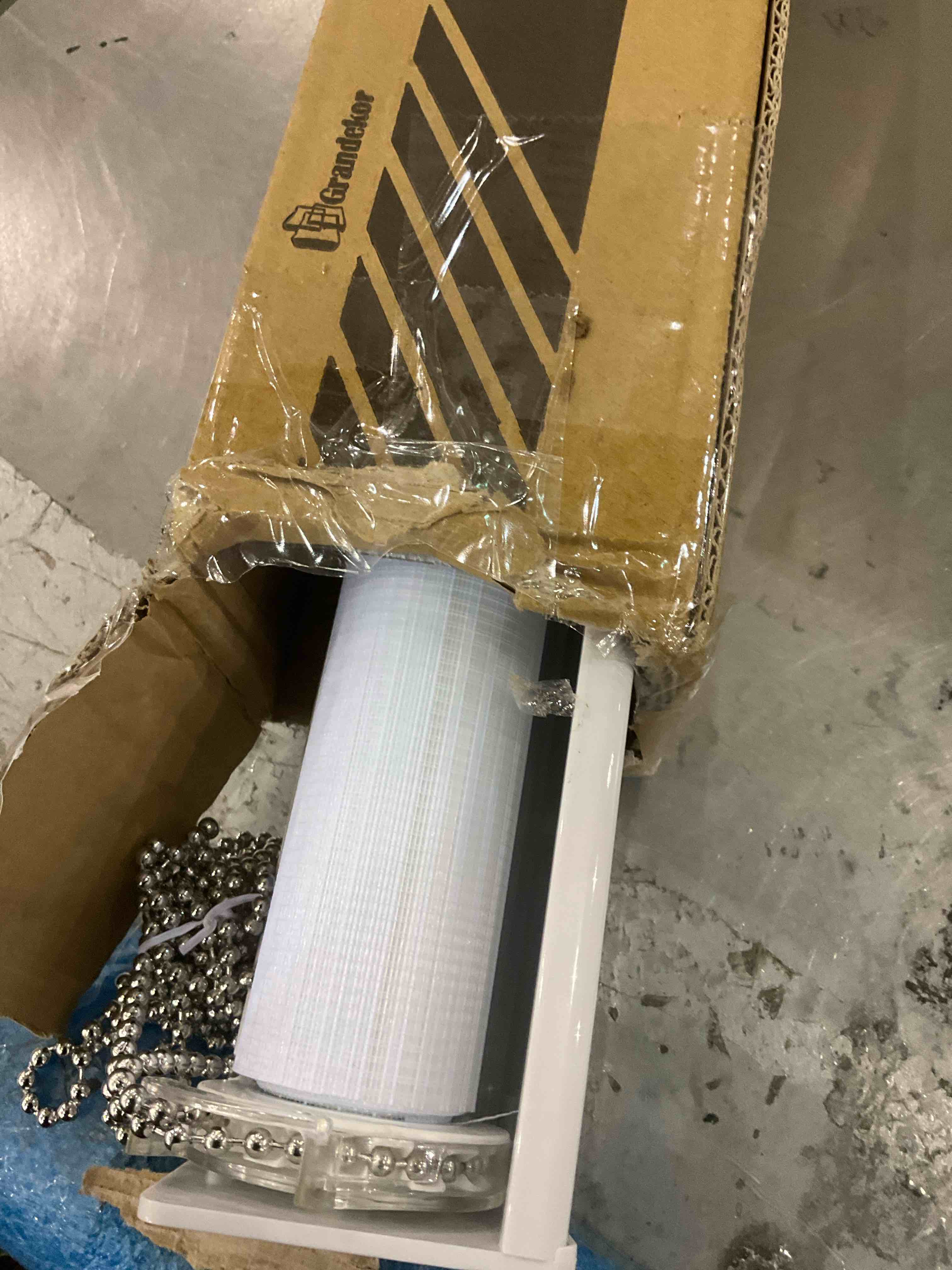 https://s3.amazonaws.com/lotting-images-prod/BargainHunt/EXS01092278_1717673437579.jpeg