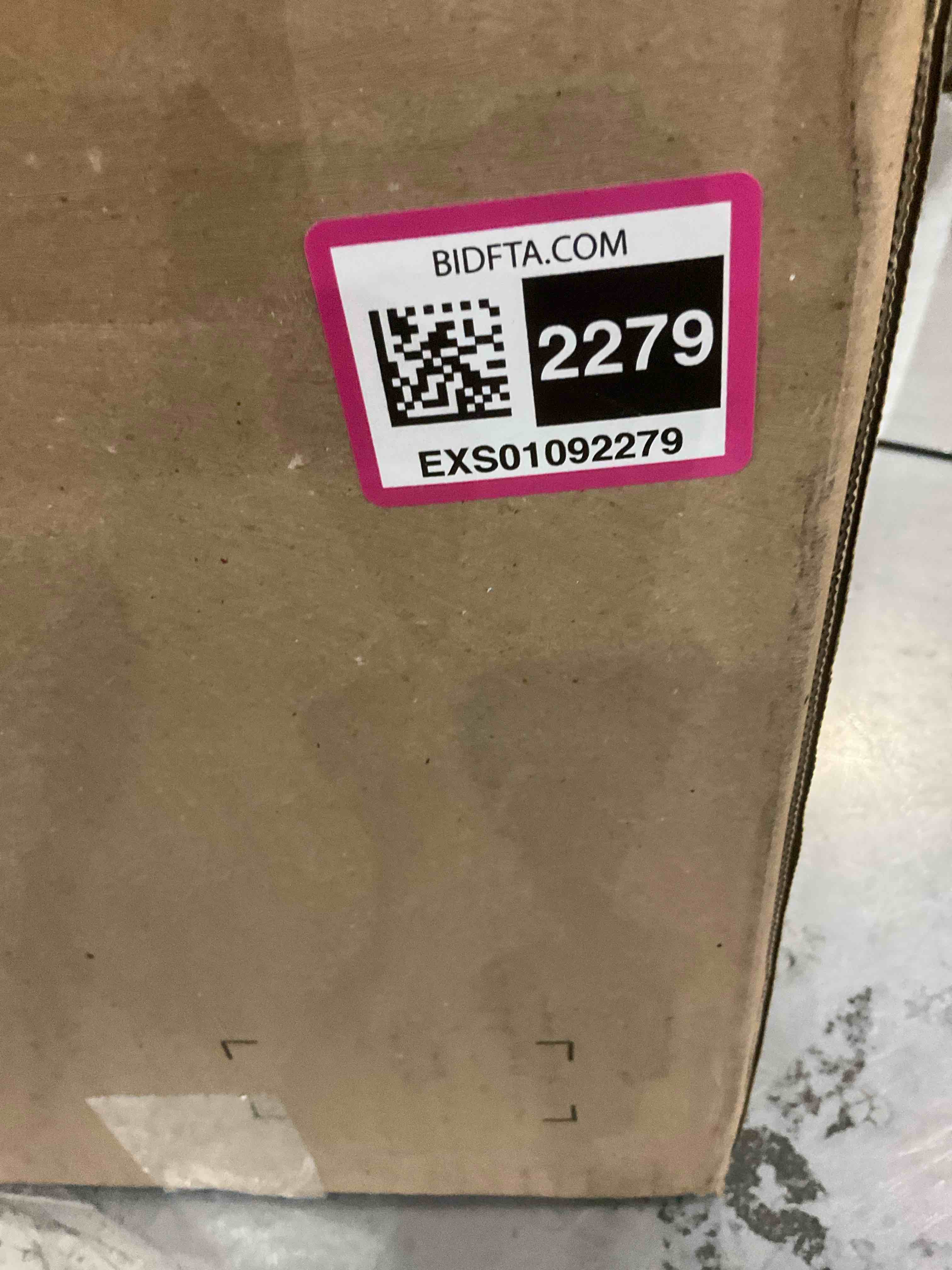 https://s3.amazonaws.com/lotting-images-prod/BargainHunt/EXS01092279_1717673535266.jpeg