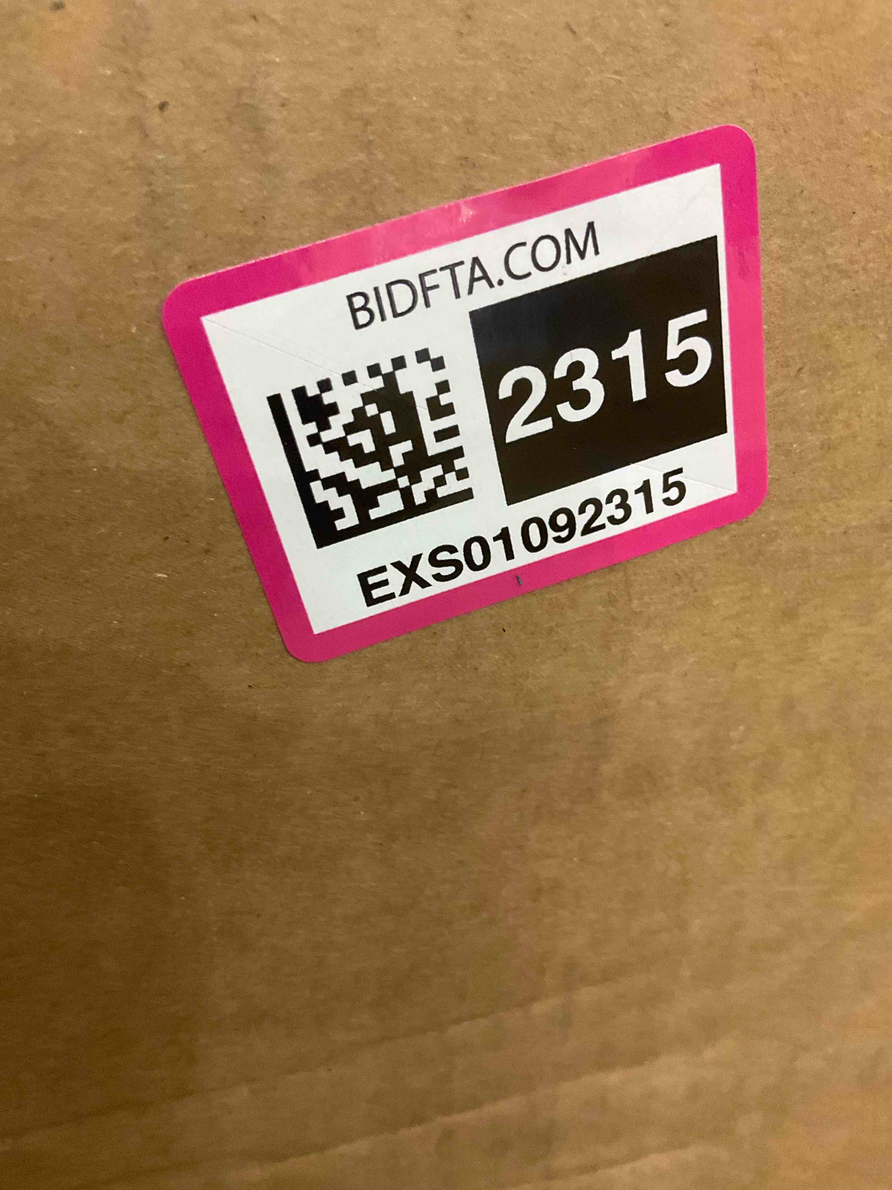https://s3.amazonaws.com/lotting-images-prod/BargainHunt/EXS01092315_1717680913970.jpeg