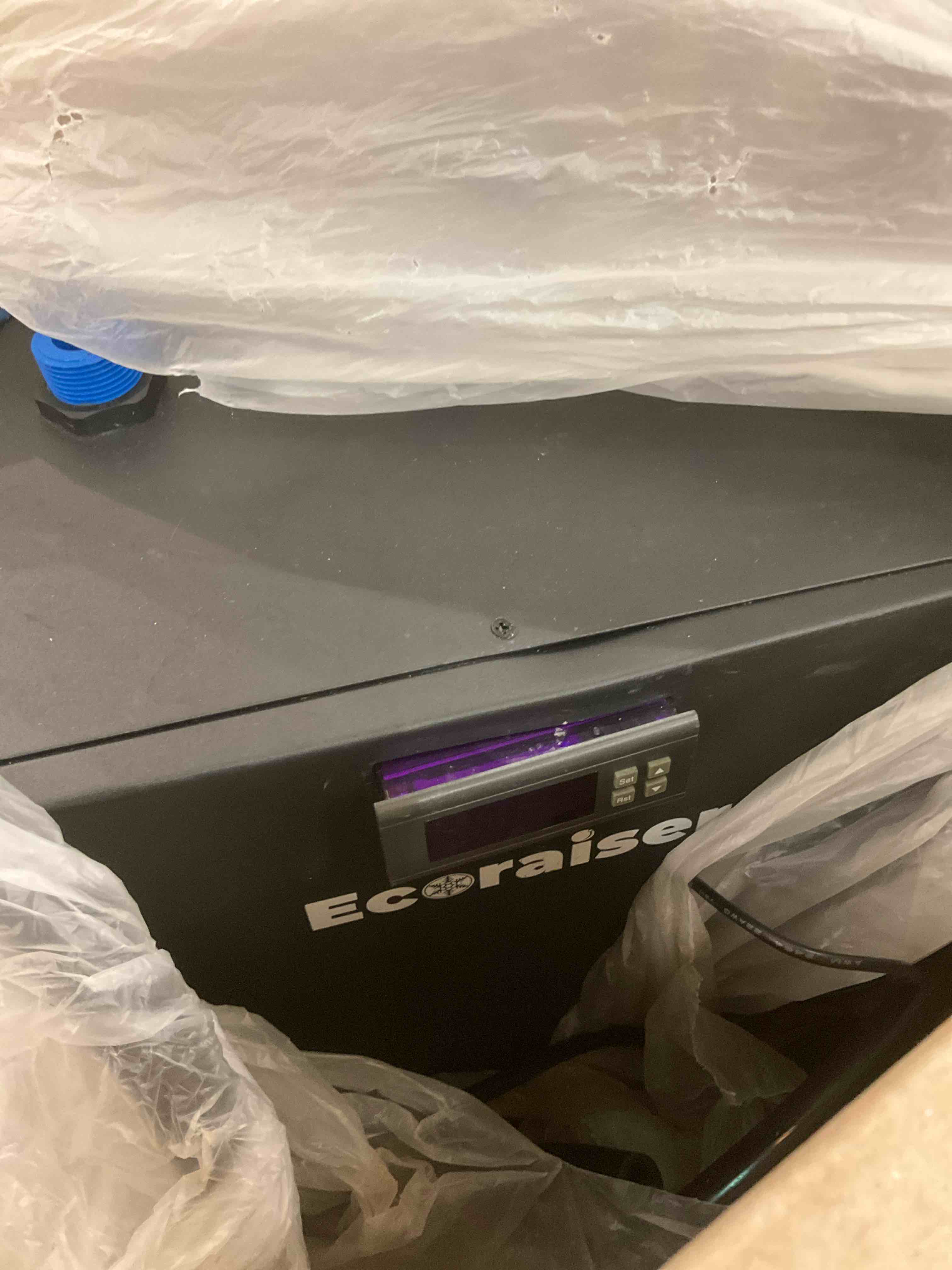 https://s3.amazonaws.com/lotting-images-prod/BargainHunt/EXS01092371_1717693349645.jpeg