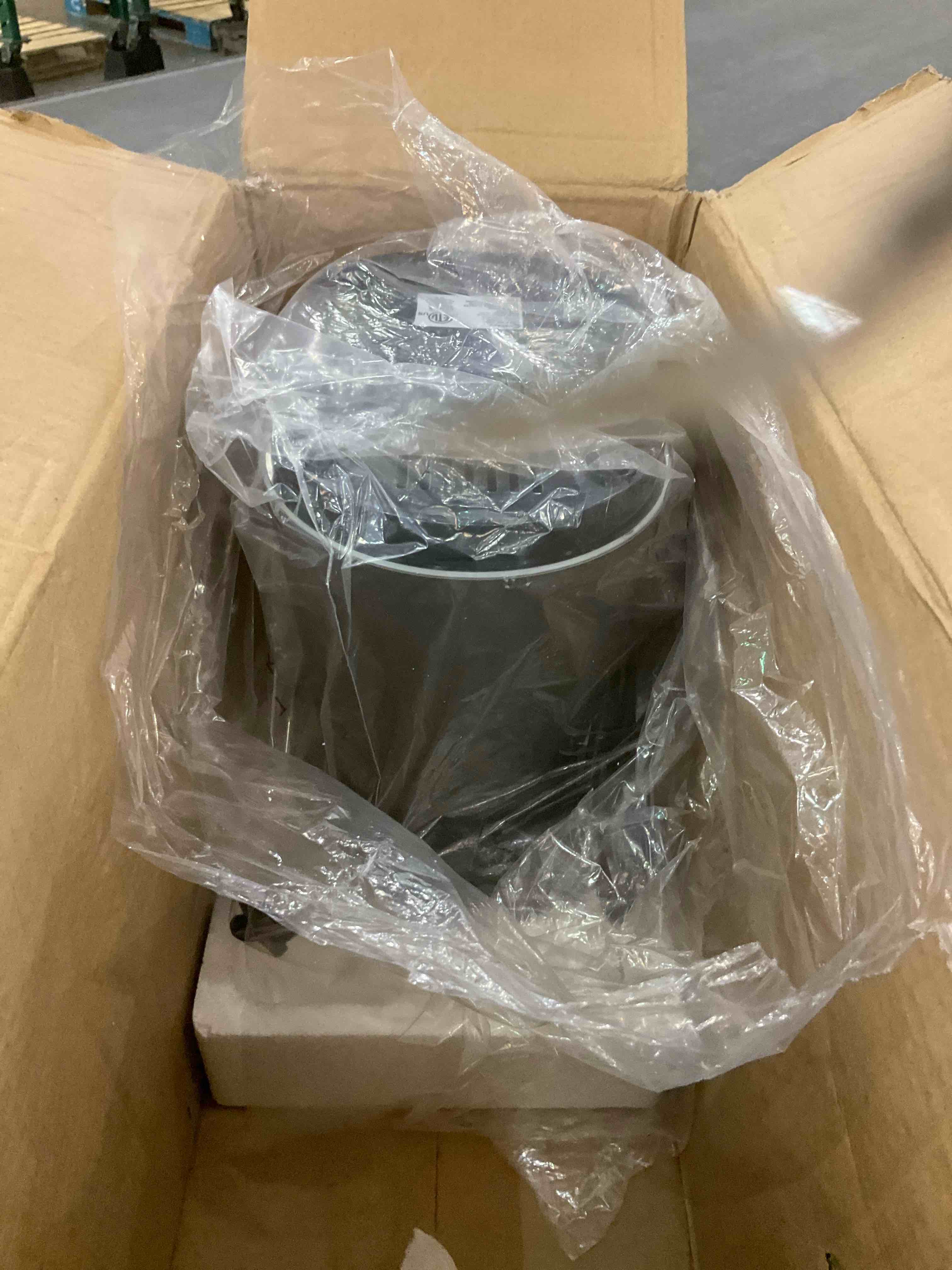 https://s3.amazonaws.com/lotting-images-prod/BargainHunt/EXS01092488_1717774614832.jpeg