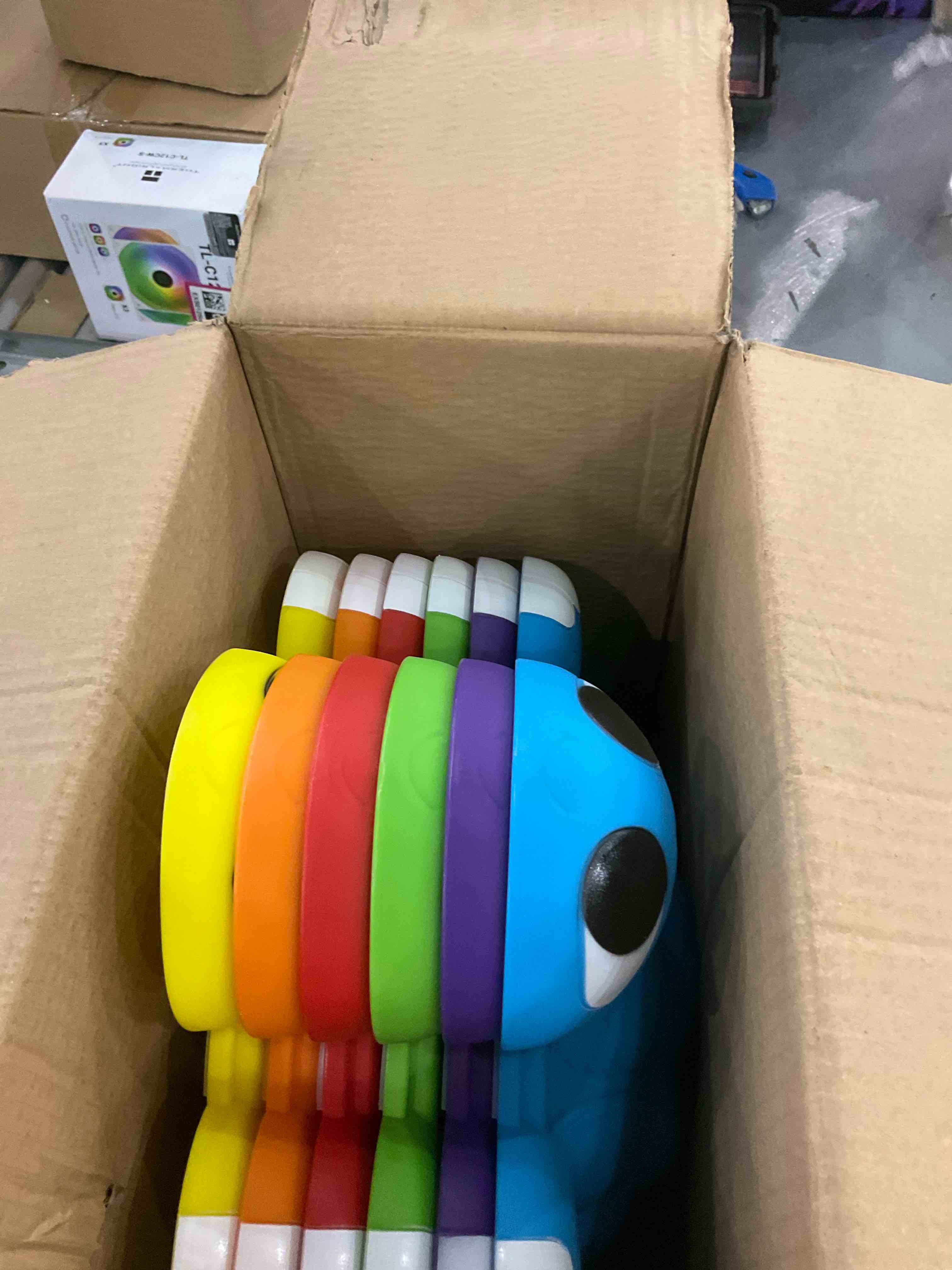 https://s3.amazonaws.com/lotting-images-prod/BargainHunt/EXS01093014_1712059756687.jpeg