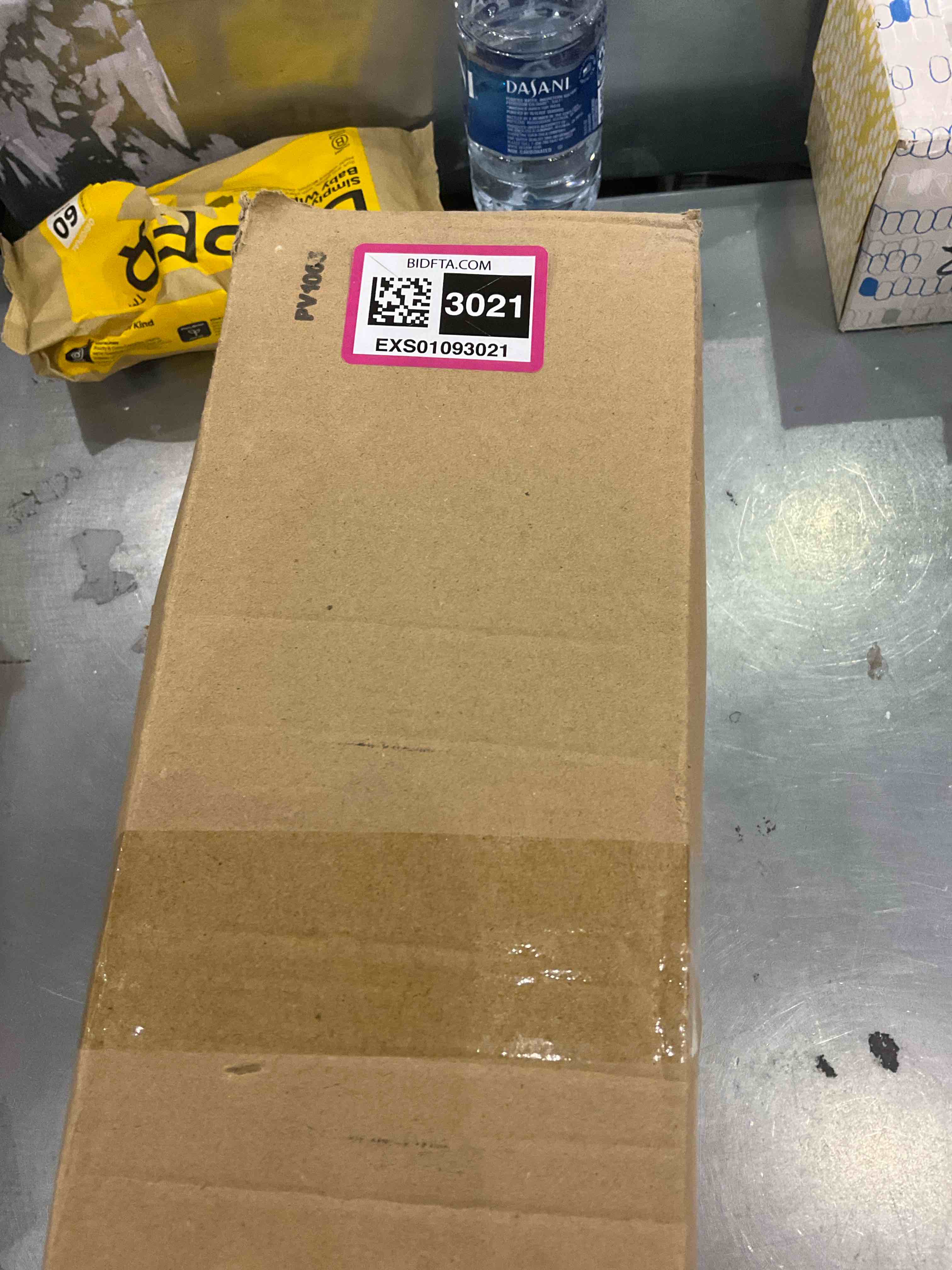 https://s3.amazonaws.com/lotting-images-prod/BargainHunt/EXS01093021_1712060551726.jpeg