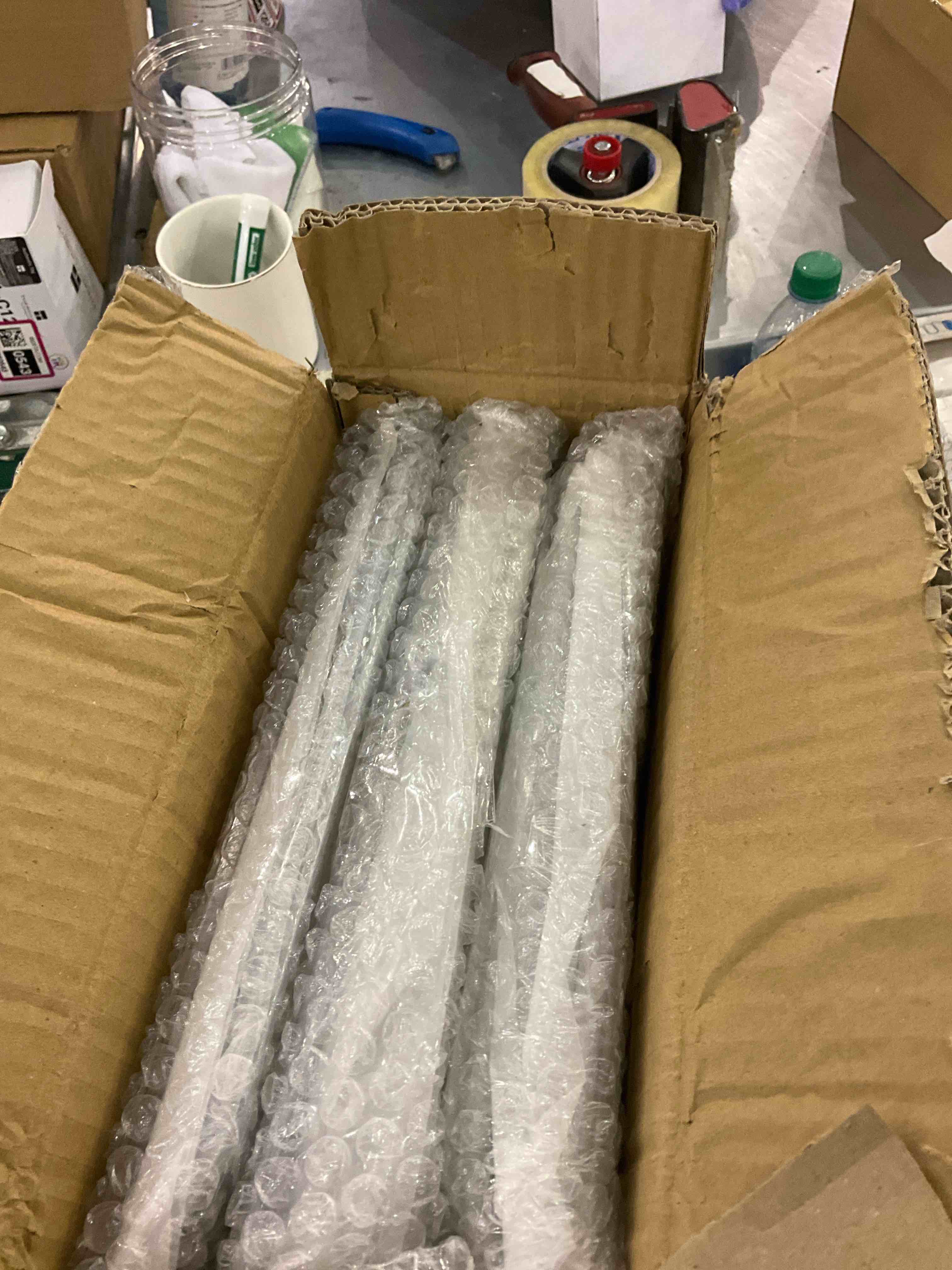 https://s3.amazonaws.com/lotting-images-prod/BargainHunt/EXS01093043_1712064282760.jpeg