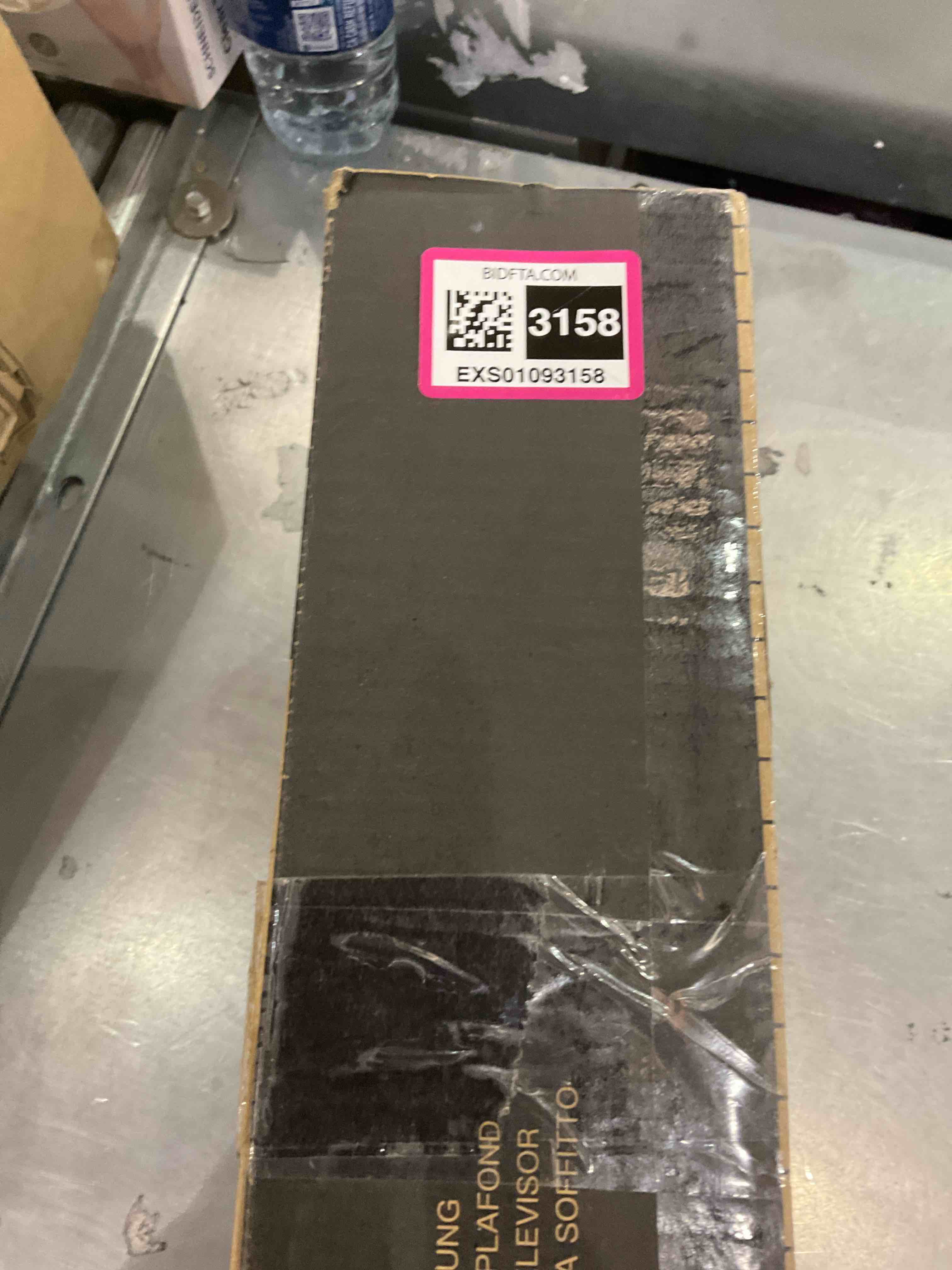 https://s3.amazonaws.com/lotting-images-prod/BargainHunt/EXS01093158_1712147677813.jpeg