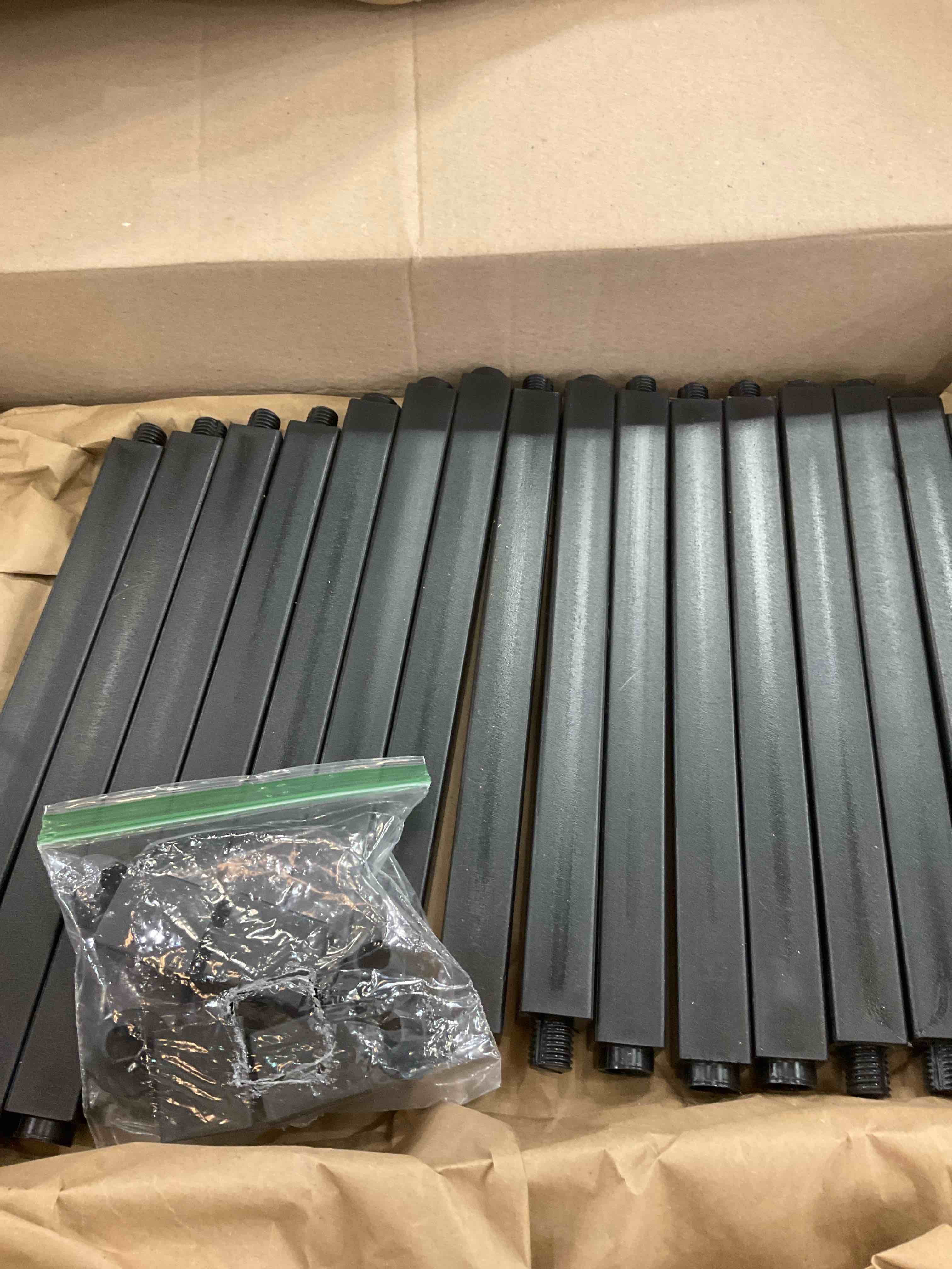 https://s3.amazonaws.com/lotting-images-prod/BargainHunt/EXS01093206_1712155887462.jpeg