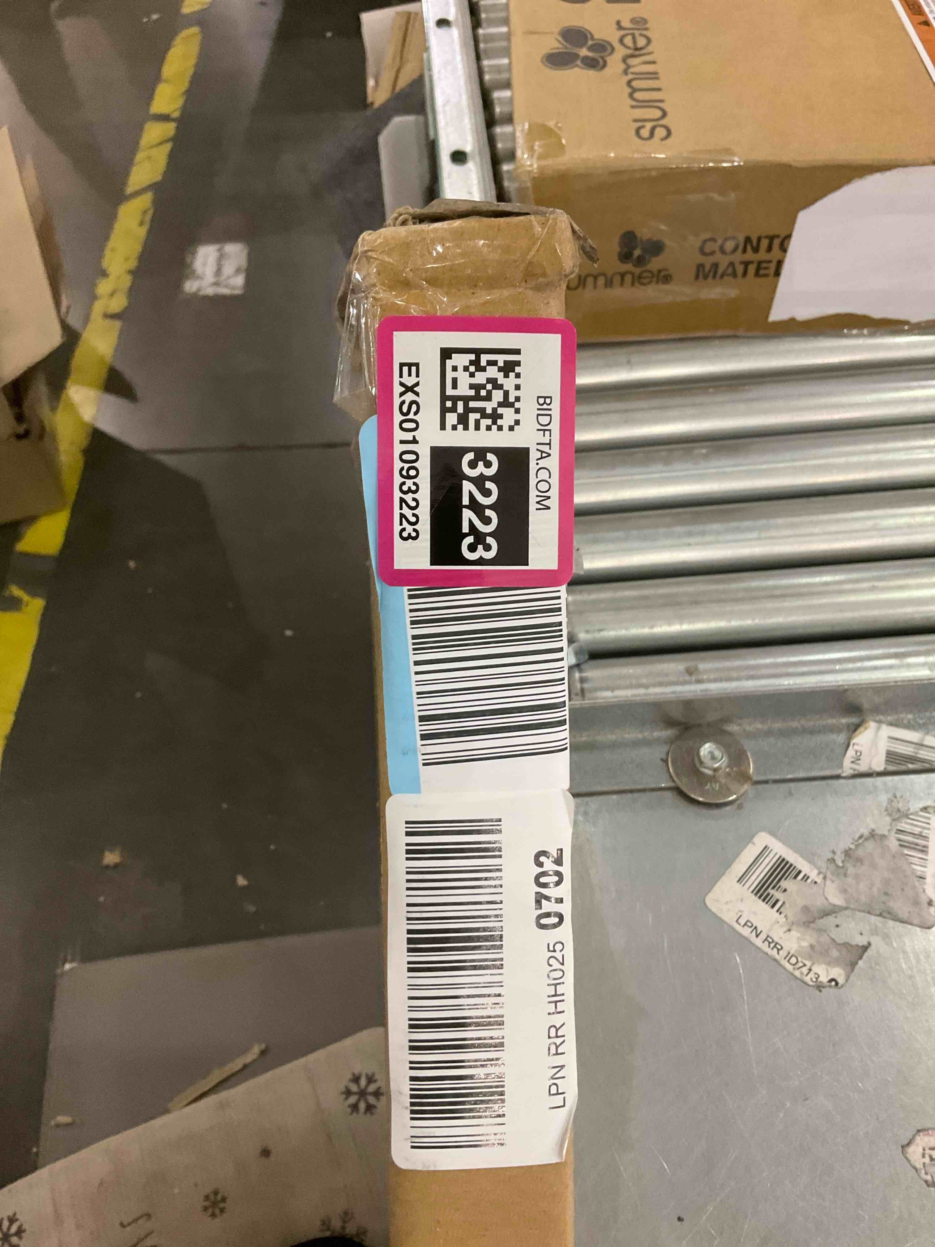 https://s3.amazonaws.com/lotting-images-prod/BargainHunt/EXS01093223_1712158106554.jpeg