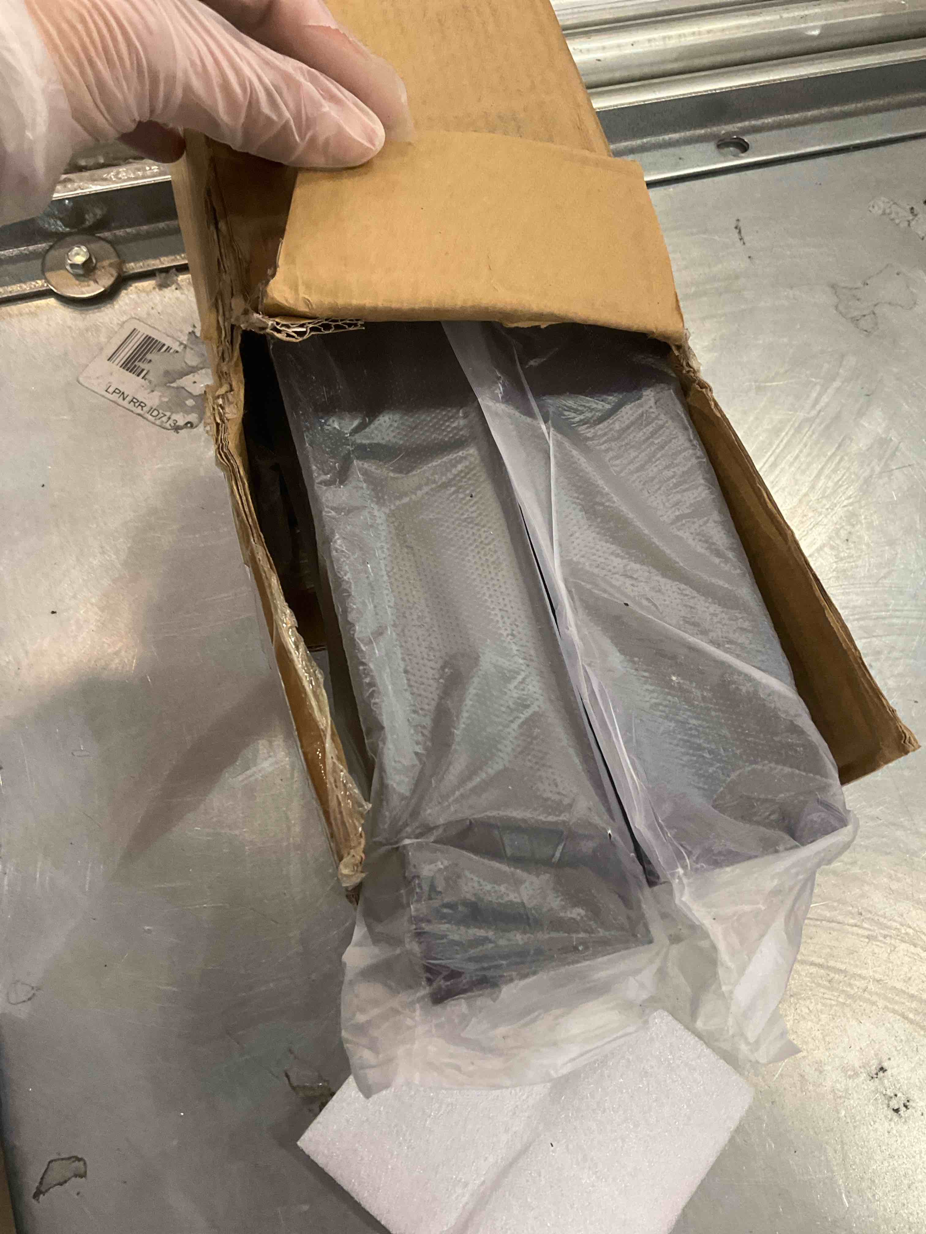 https://s3.amazonaws.com/lotting-images-prod/BargainHunt/EXS01093280_1712170683926.jpeg