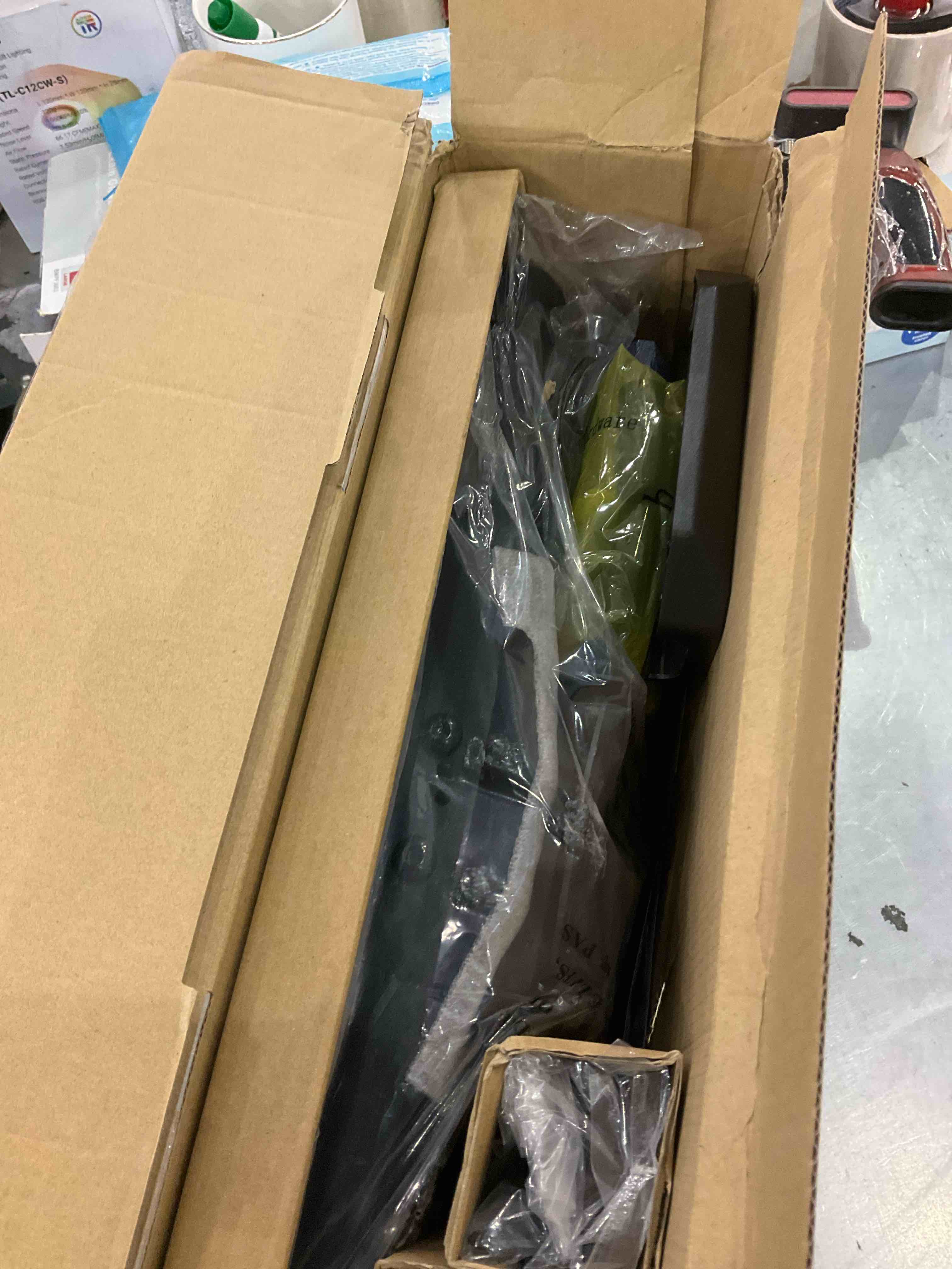 https://s3.amazonaws.com/lotting-images-prod/BargainHunt/EXS01093458_1712317085429.jpeg