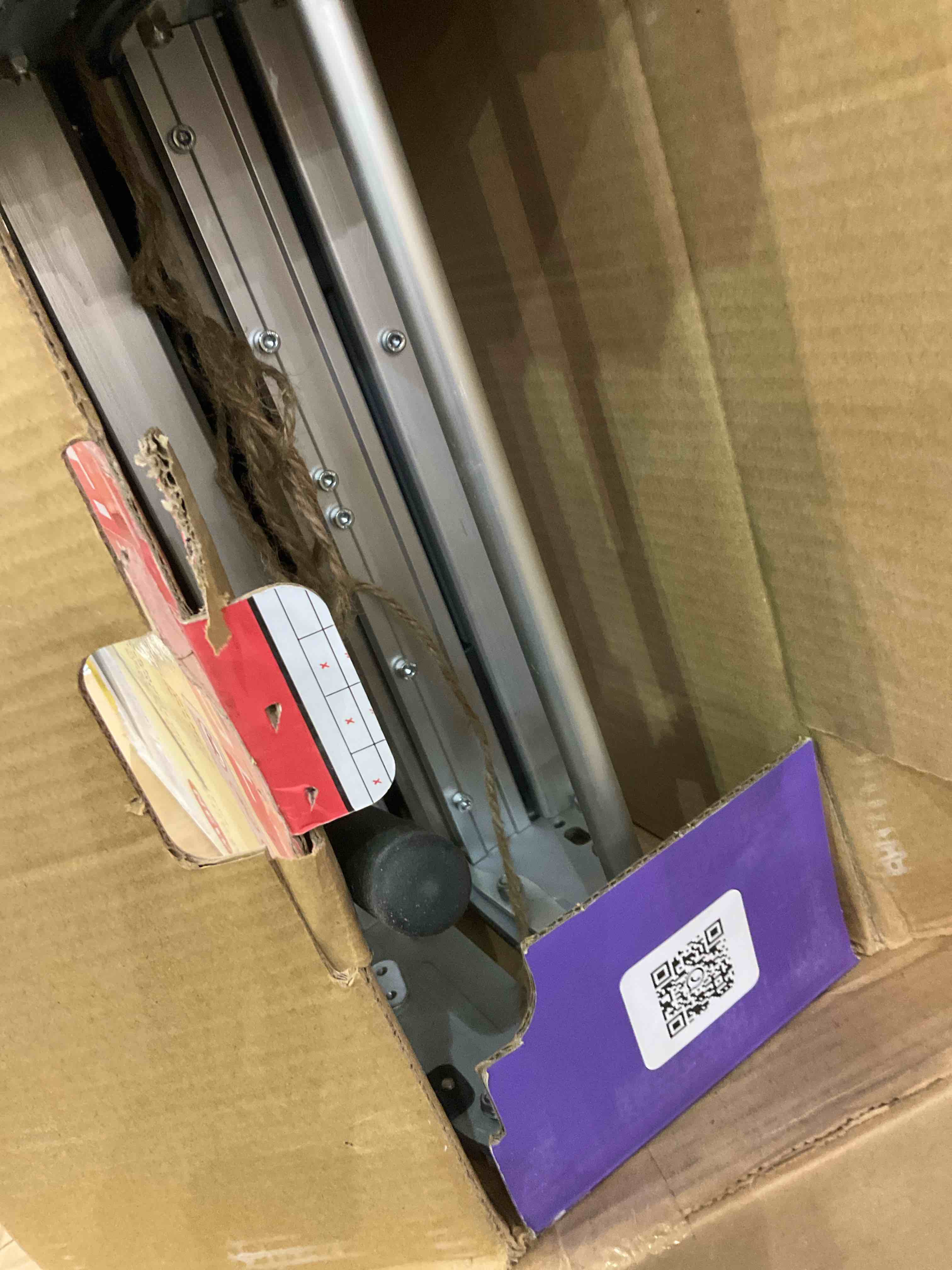 https://s3.amazonaws.com/lotting-images-prod/BargainHunt/EXS01093567_1708700725344.jpeg