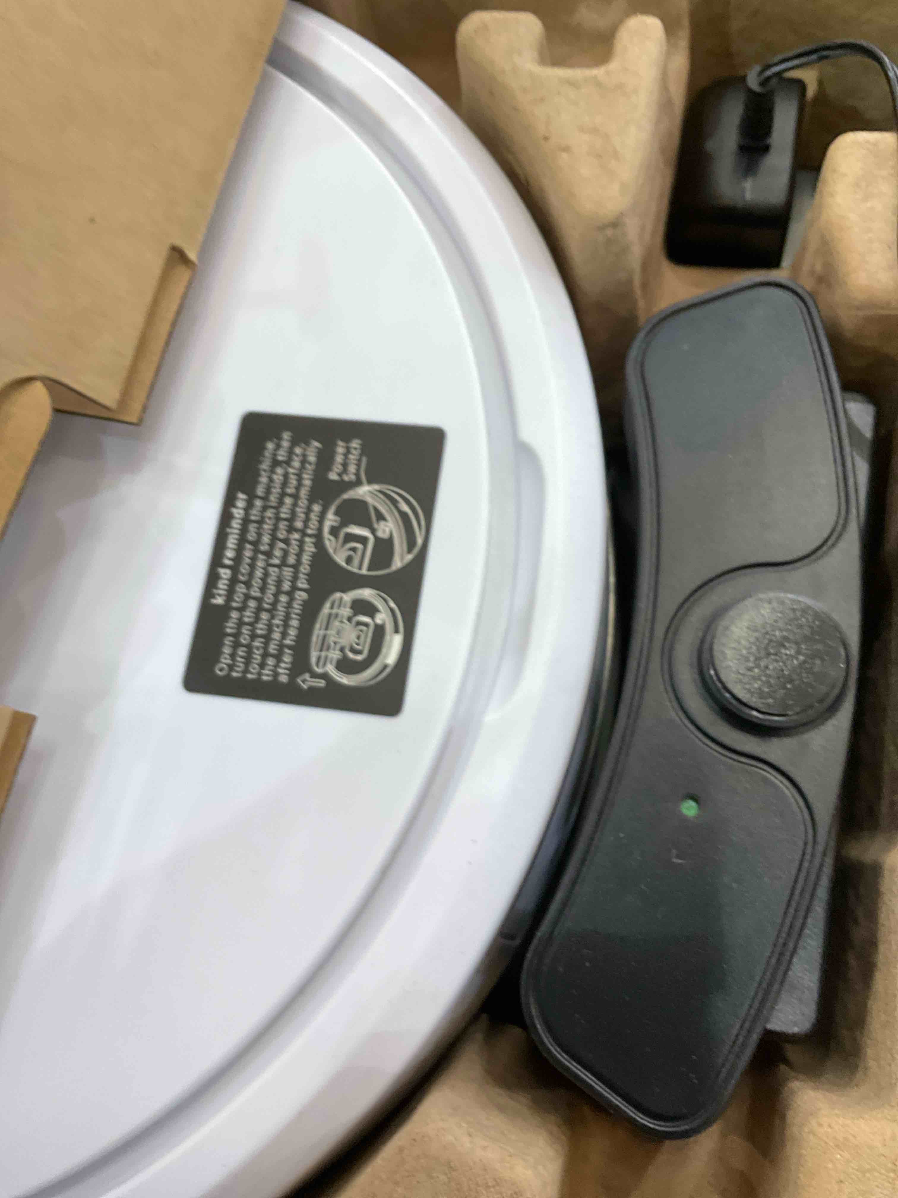 https://s3.amazonaws.com/lotting-images-prod/BargainHunt/EXS01093663_1708719350728.jpeg