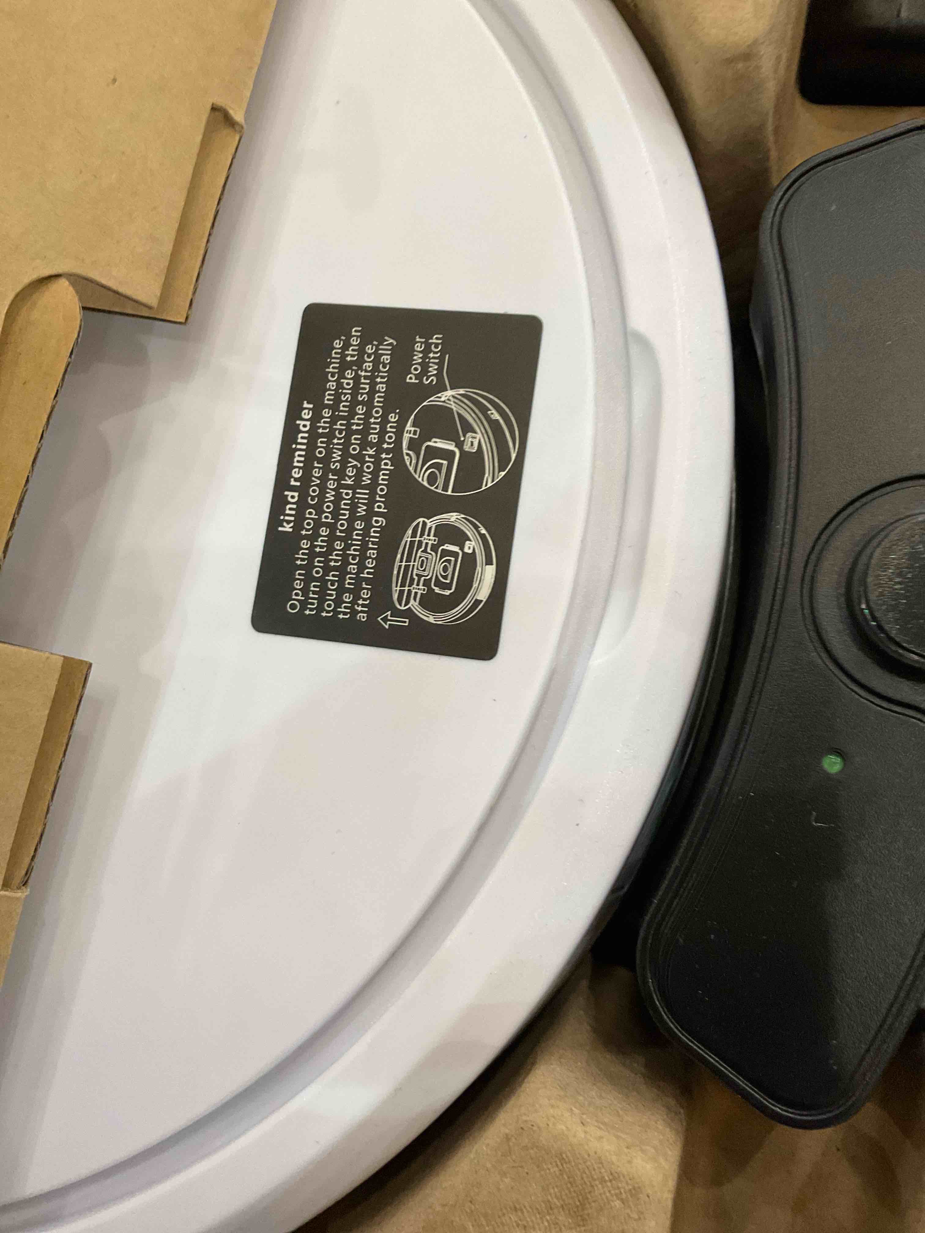 https://s3.amazonaws.com/lotting-images-prod/BargainHunt/EXS01093663_1708719353182.jpeg