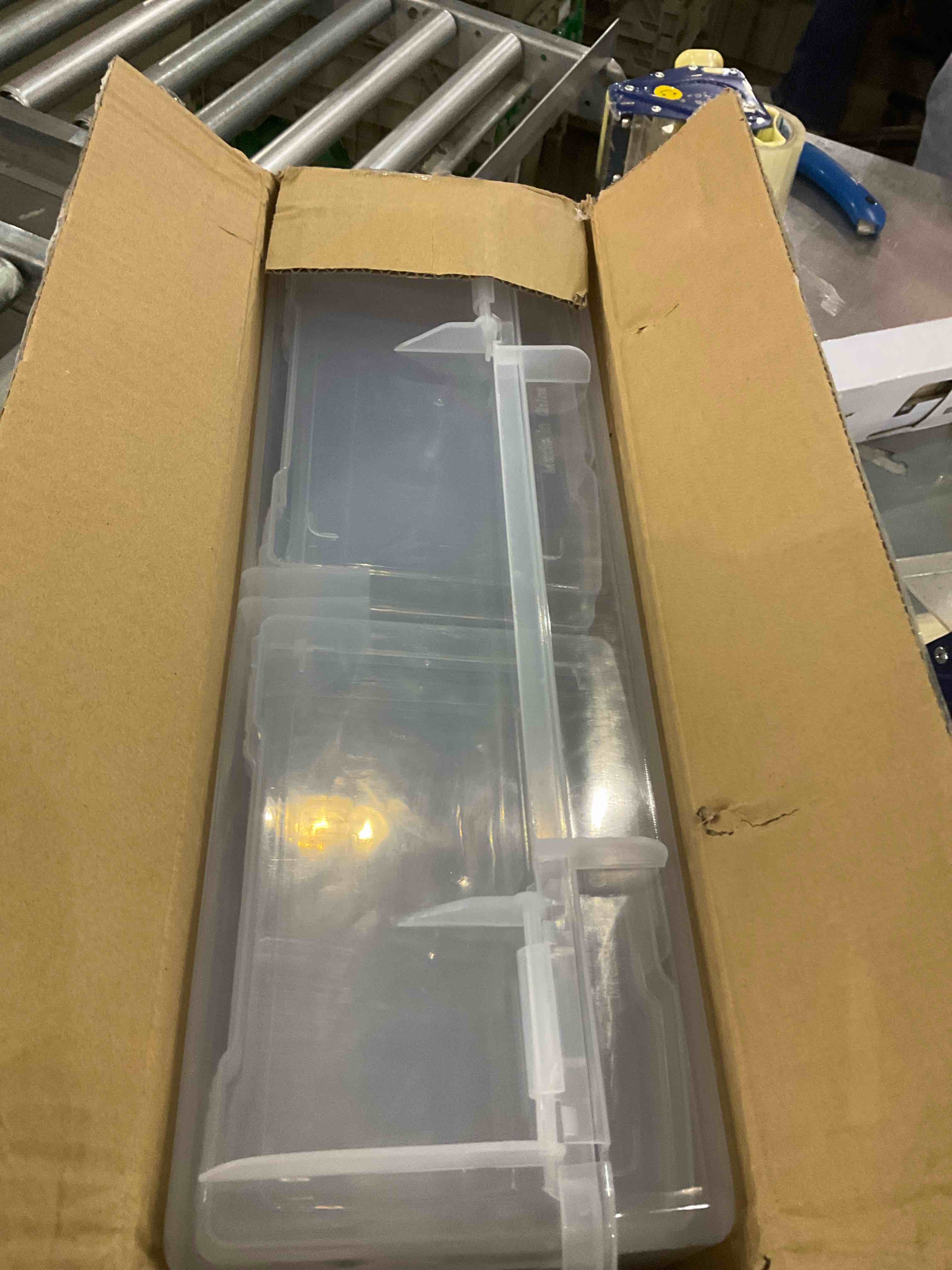 https://s3.amazonaws.com/lotting-images-prod/BargainHunt/EXS01093668_1708950621042.jpeg