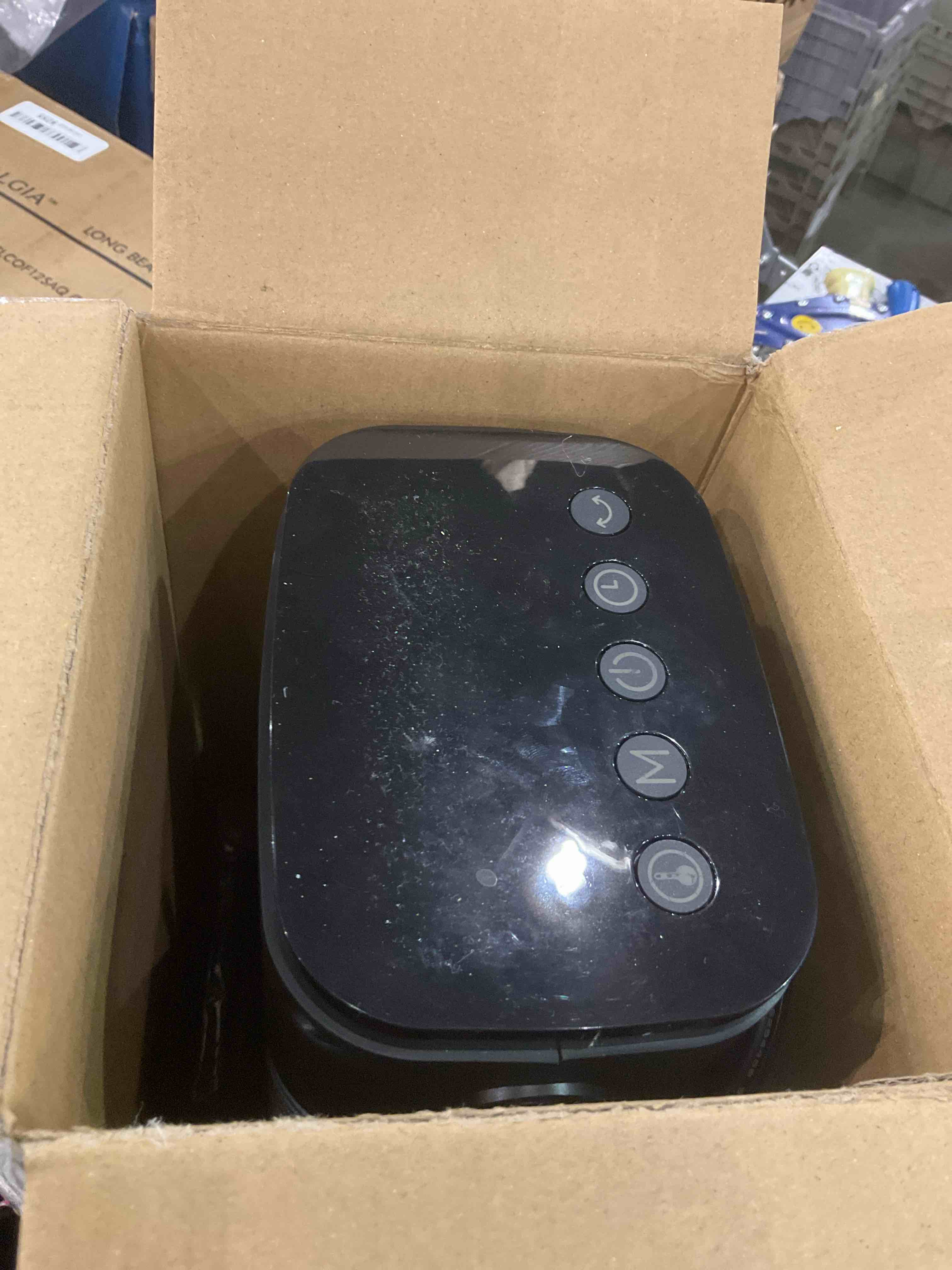 https://s3.amazonaws.com/lotting-images-prod/BargainHunt/EXS01093681_1708952050240.jpeg