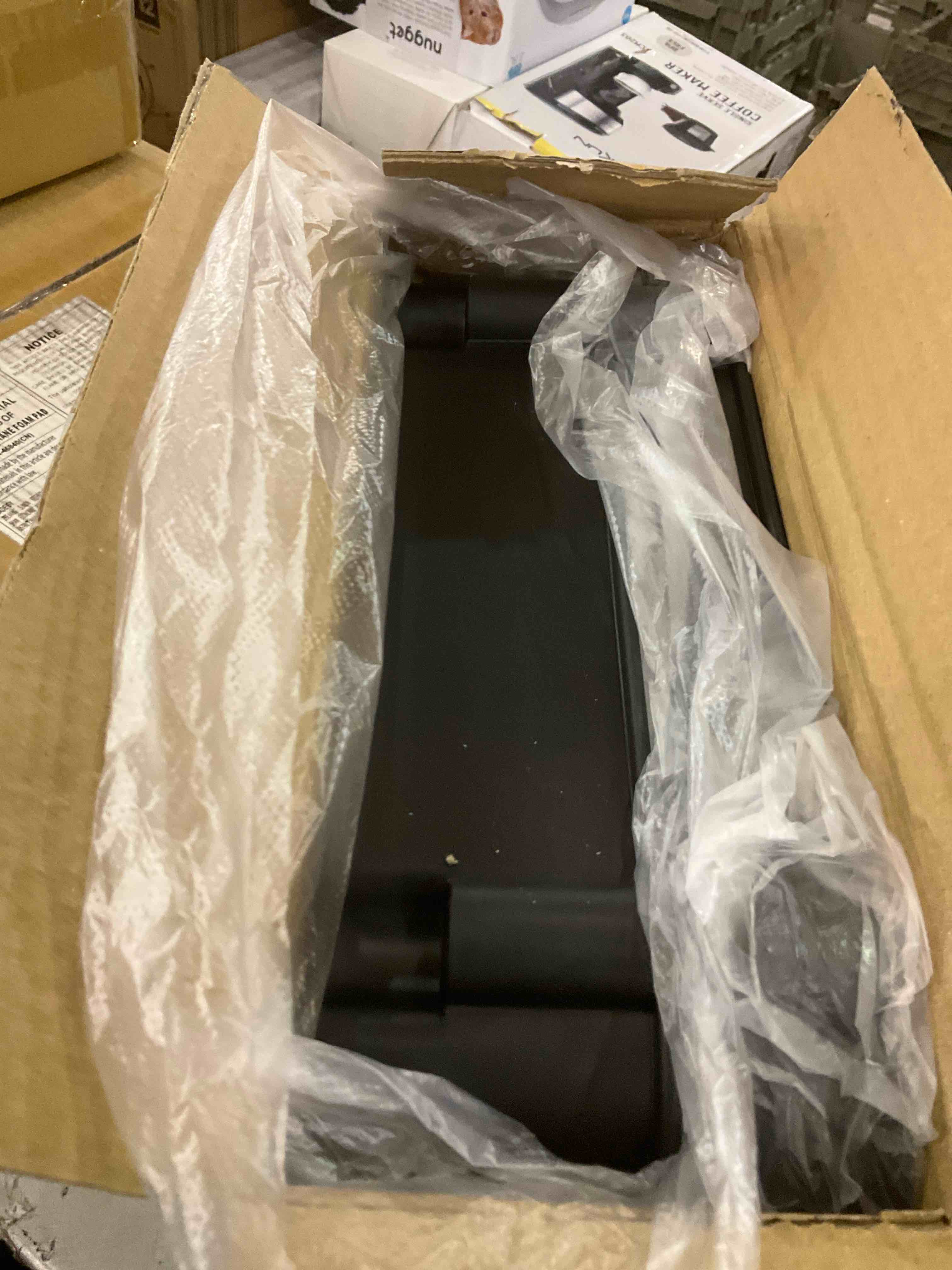 https://s3.amazonaws.com/lotting-images-prod/BargainHunt/EXS01093708_1708955291027.jpeg