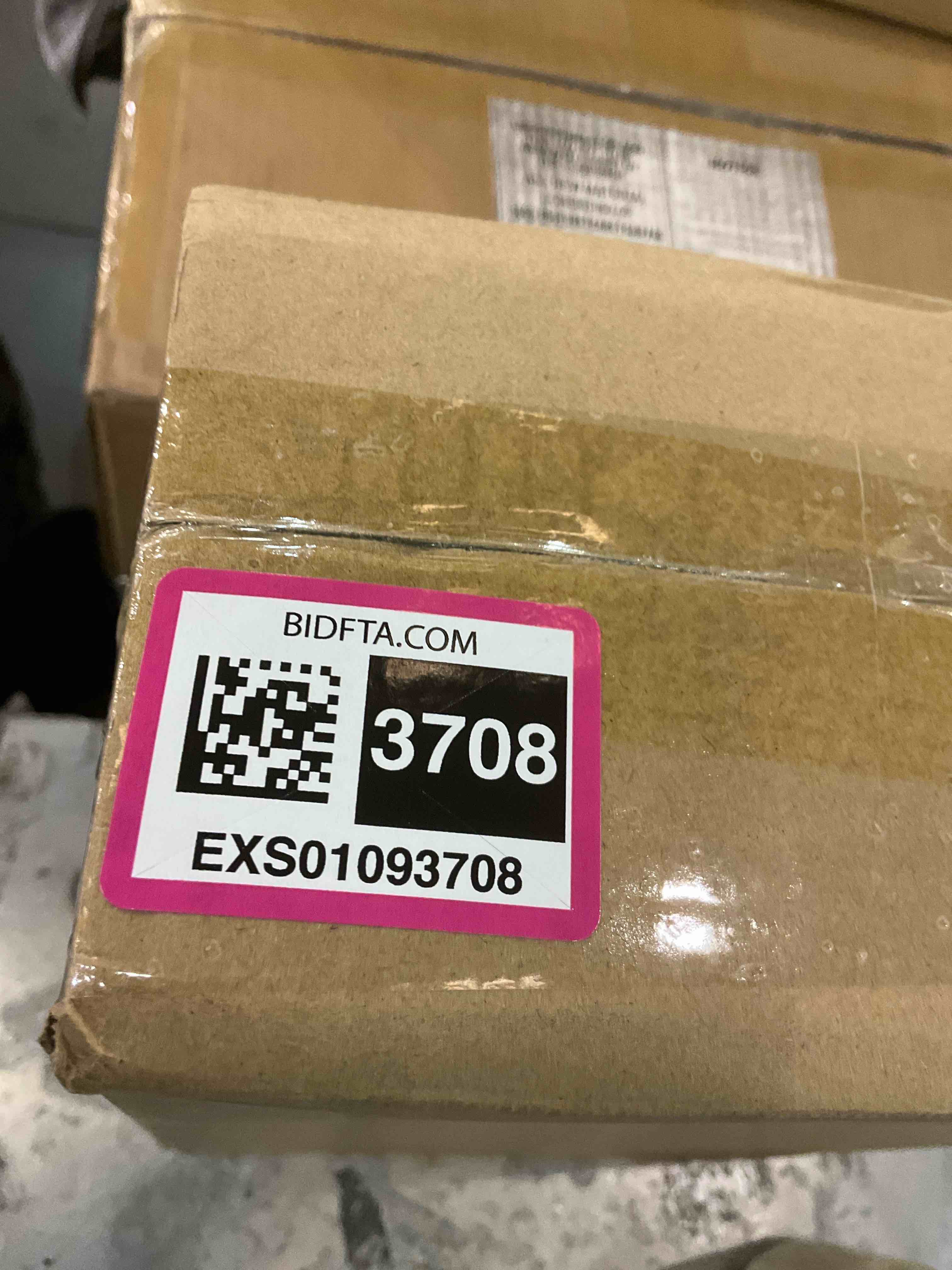 https://s3.amazonaws.com/lotting-images-prod/BargainHunt/EXS01093708_1708955311331.jpeg