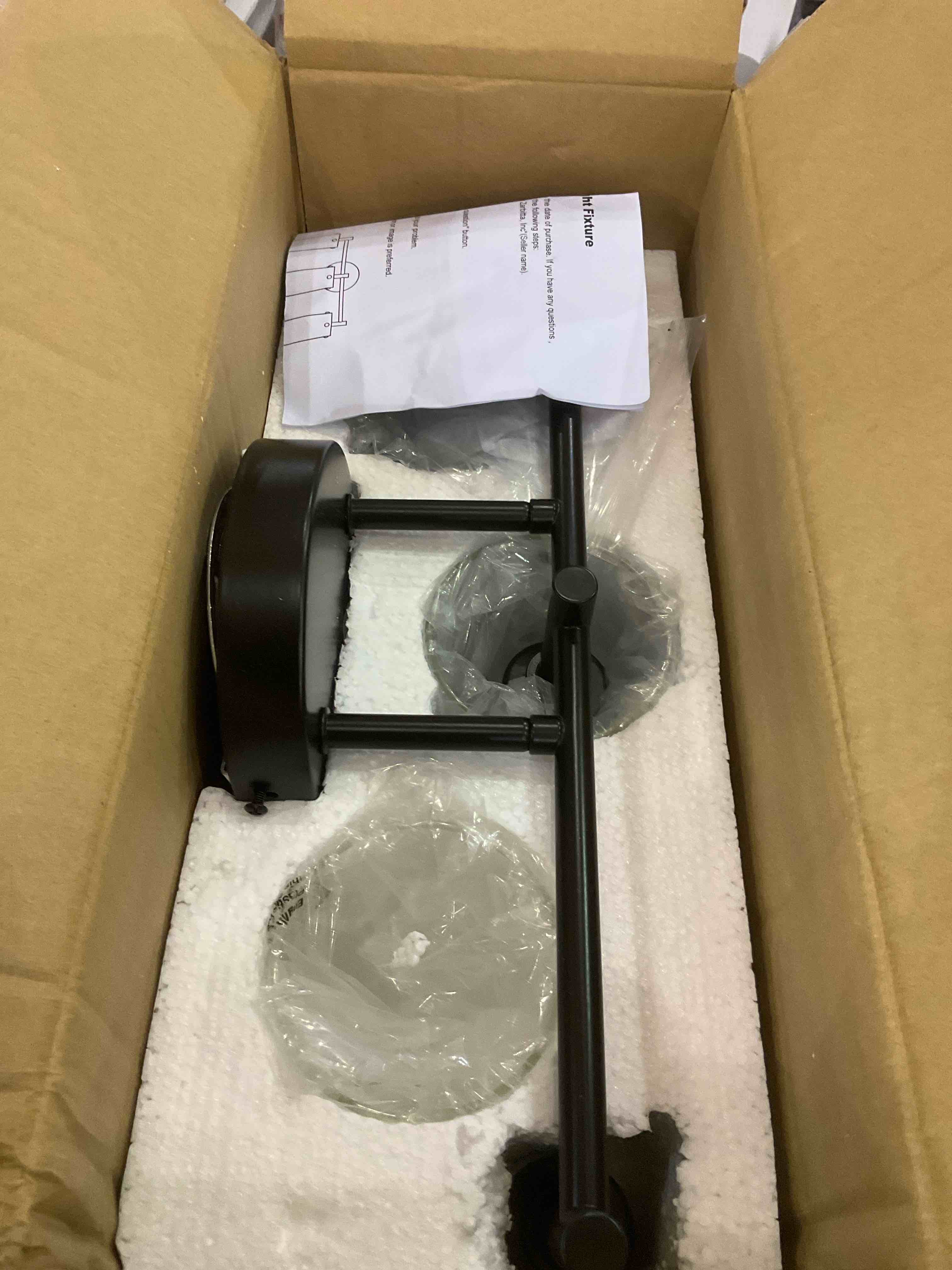 https://s3.amazonaws.com/lotting-images-prod/BargainHunt/EXS01093709_1708955377436.jpeg