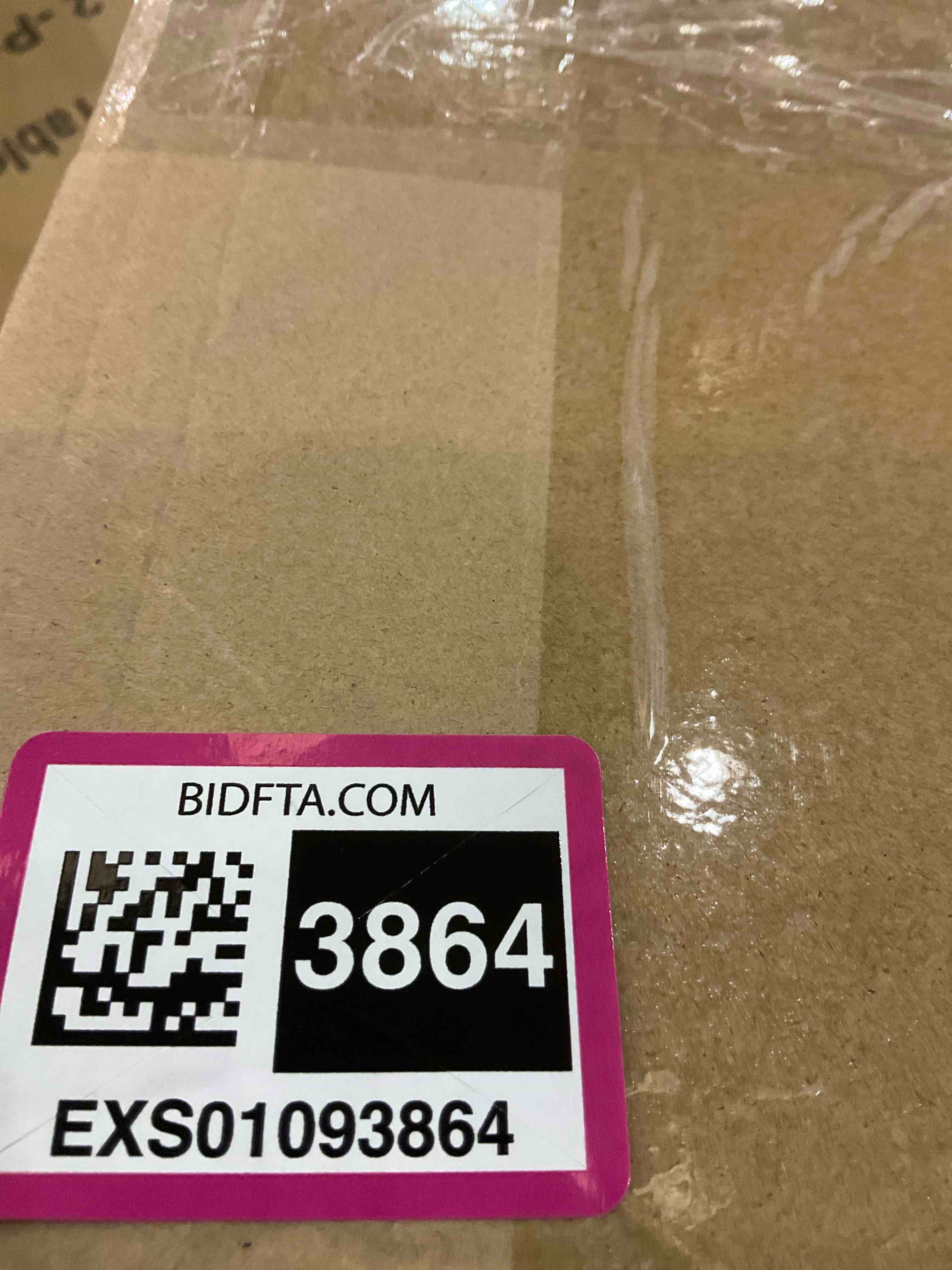 https://s3.amazonaws.com/lotting-images-prod/BargainHunt/EXS01093864_1709040716401.jpeg