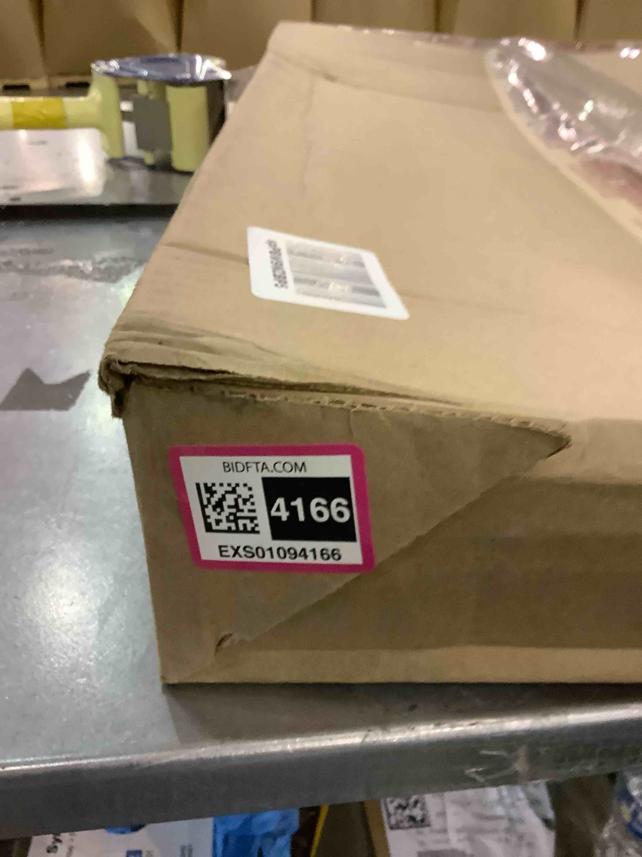 https://s3.amazonaws.com/lotting-images-prod/BargainHunt/EXS01094166_1708692322647.jpeg