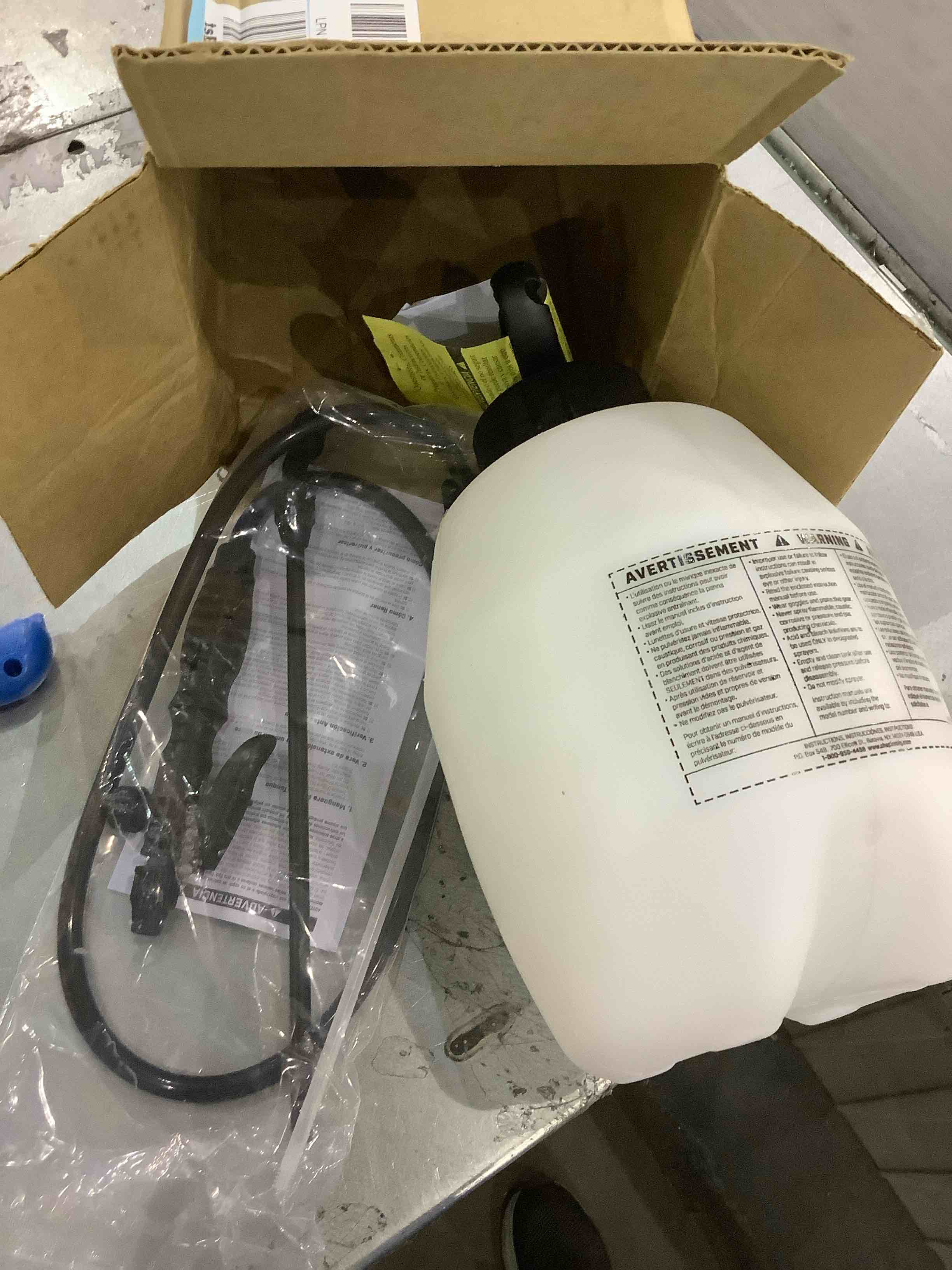 https://s3.amazonaws.com/lotting-images-prod/BargainHunt/EXS01094182_1708951309441.jpeg