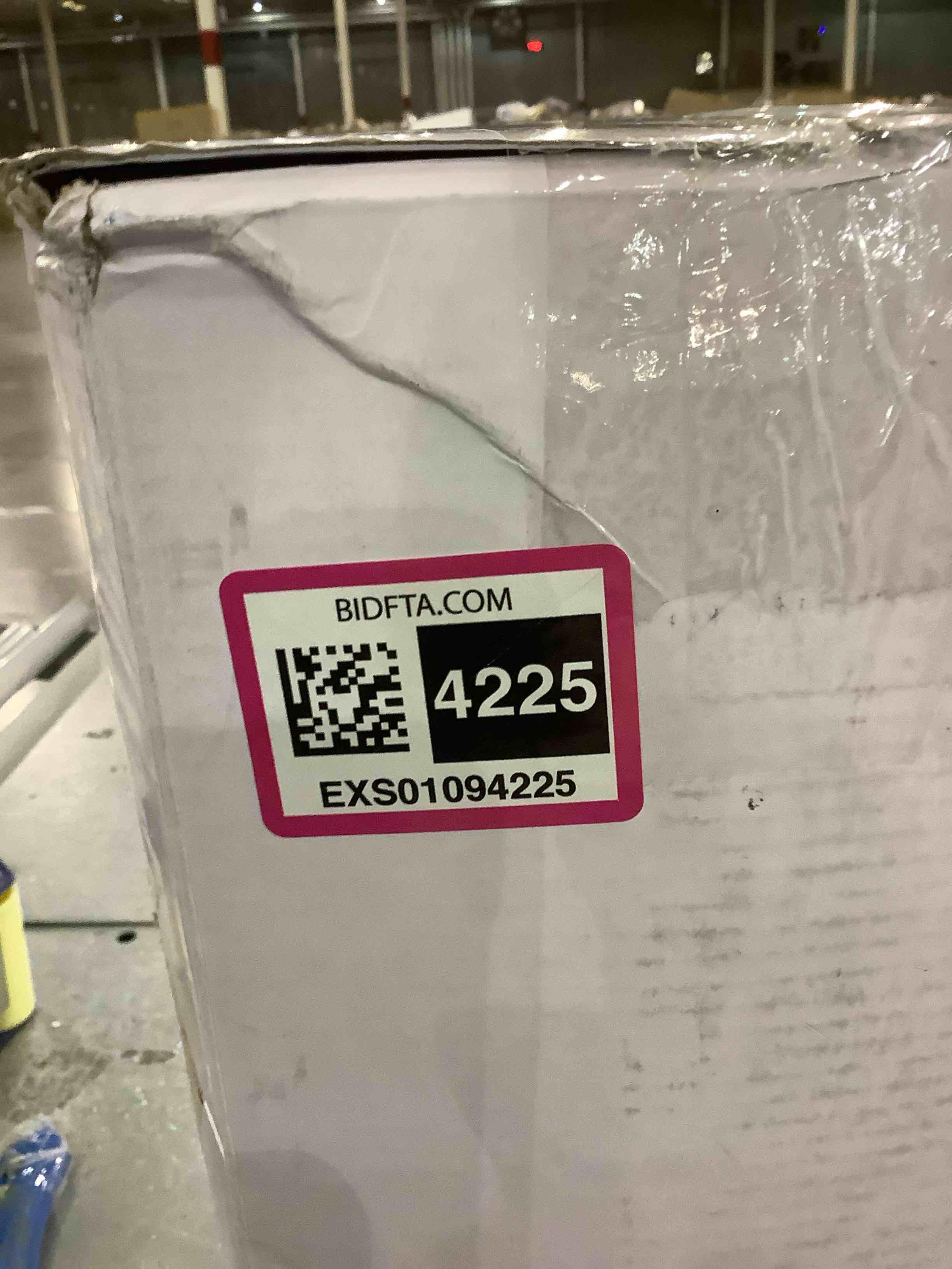 https://s3.amazonaws.com/lotting-images-prod/BargainHunt/EXS01094225_1708955378744.jpeg
