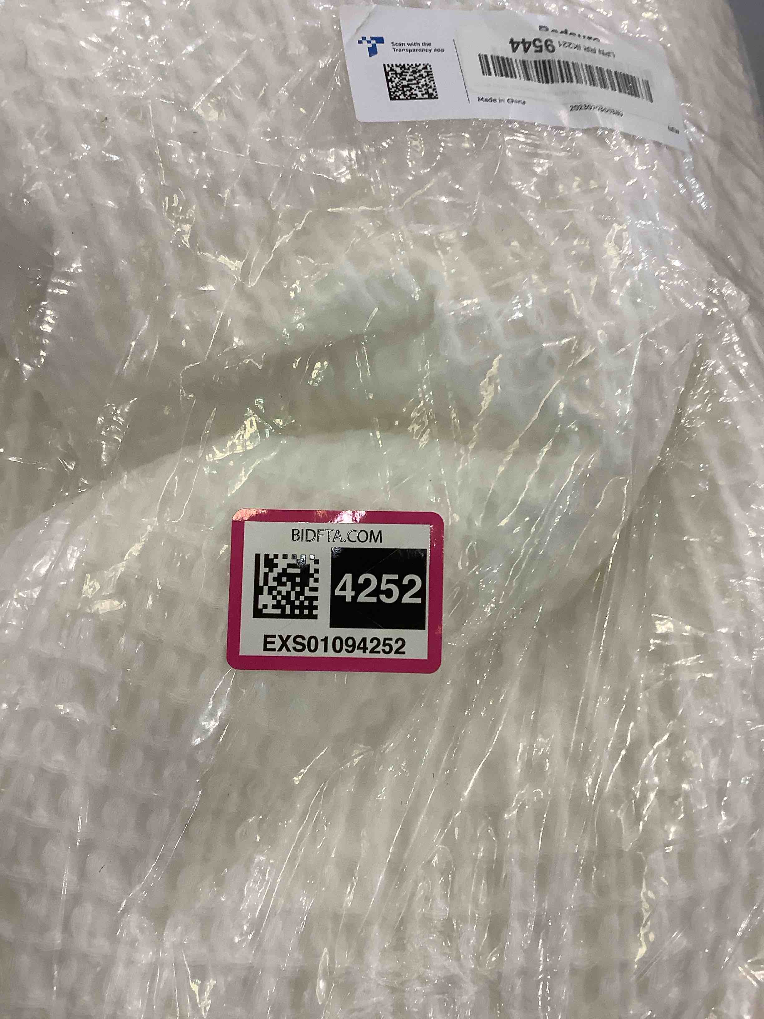 https://s3.amazonaws.com/lotting-images-prod/BargainHunt/EXS01094252_1708958872726.jpeg
