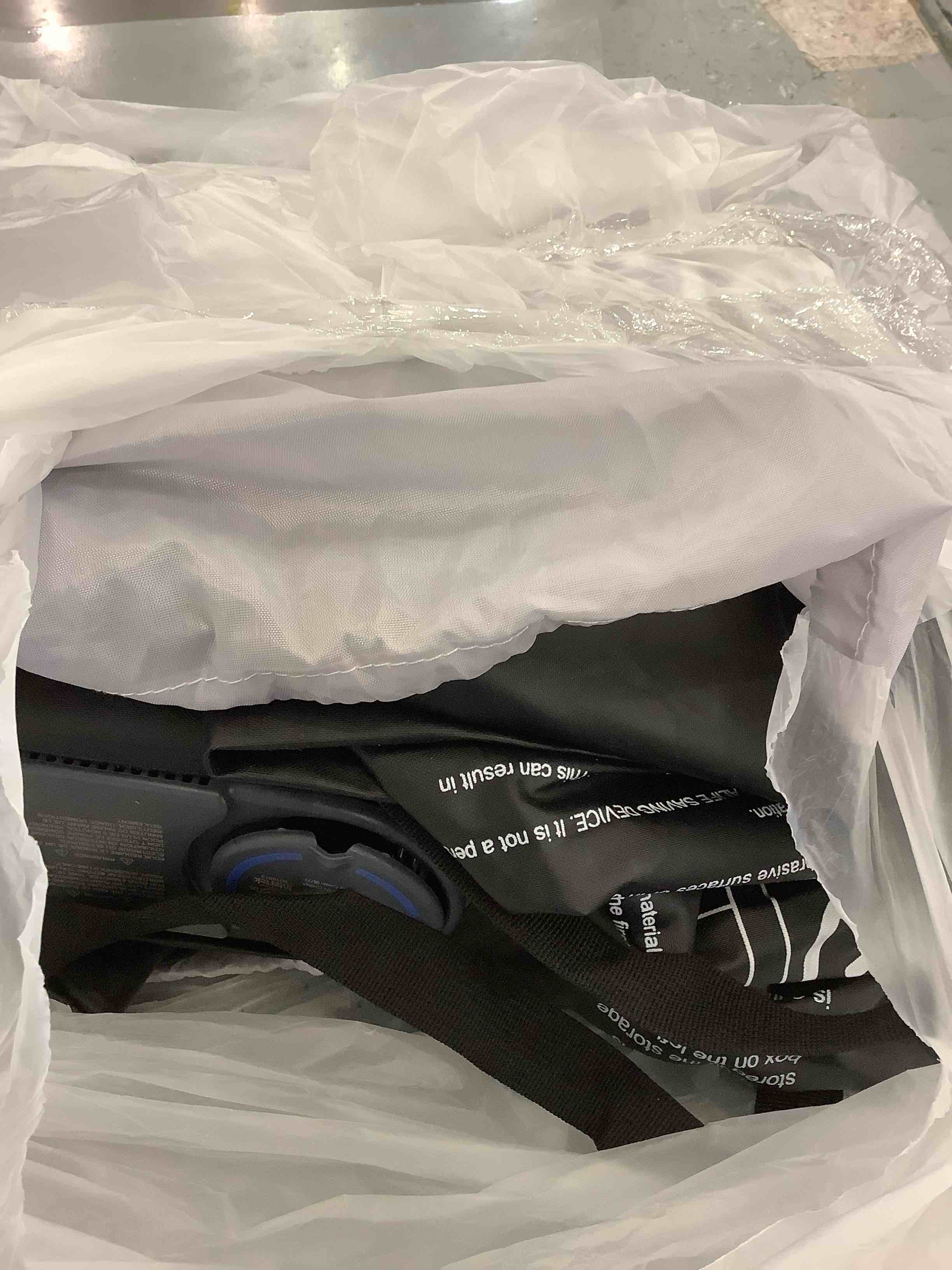 https://s3.amazonaws.com/lotting-images-prod/BargainHunt/EXS01094323_1708964106237.jpeg