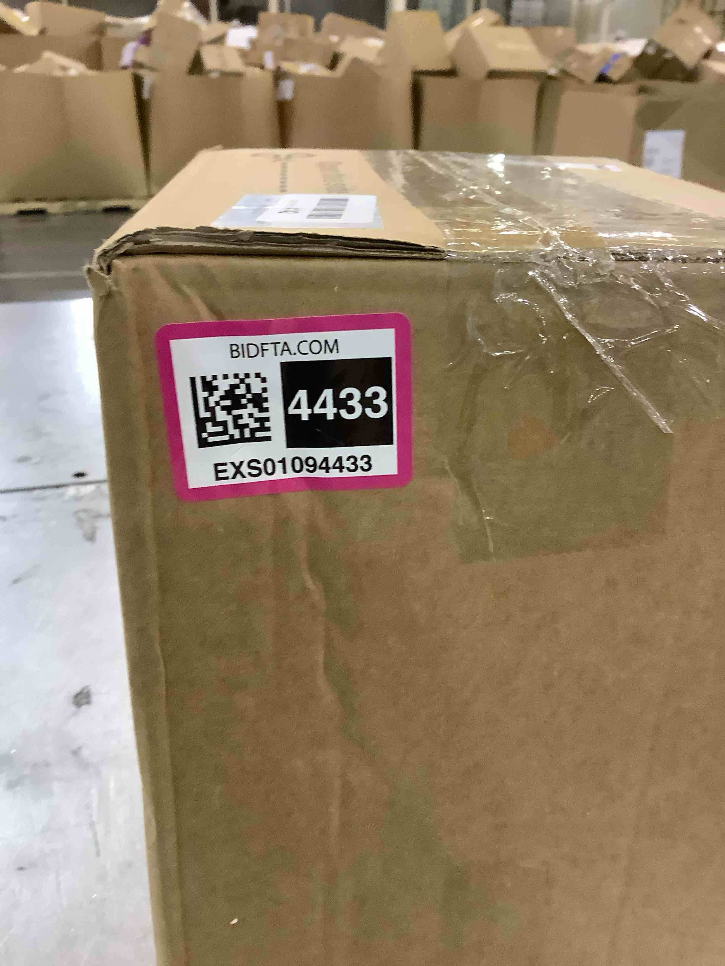 https://s3.amazonaws.com/lotting-images-prod/BargainHunt/EXS01094433_1709044361923.jpeg