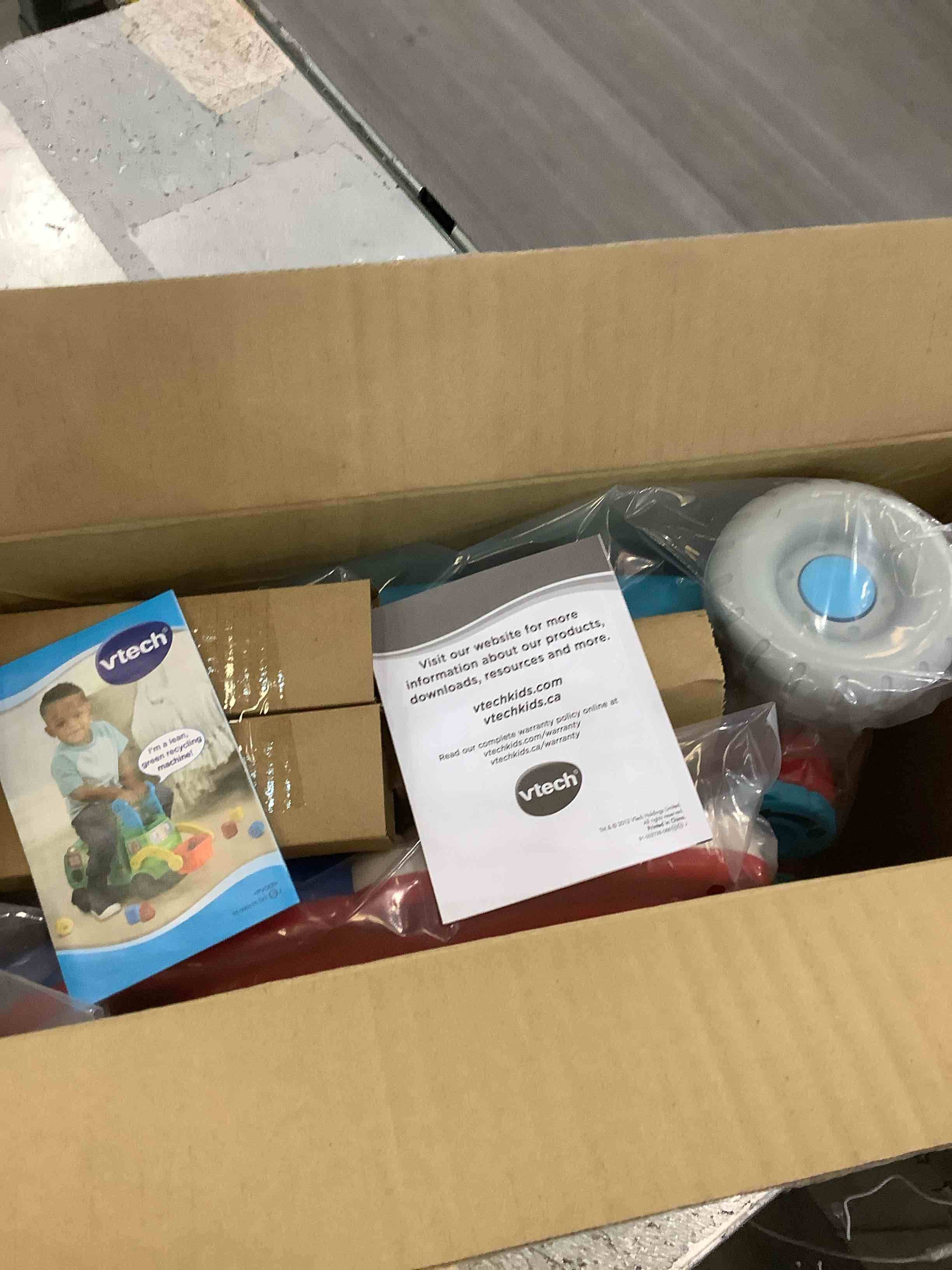https://s3.amazonaws.com/lotting-images-prod/BargainHunt/EXS01094434_1709044518847.jpeg