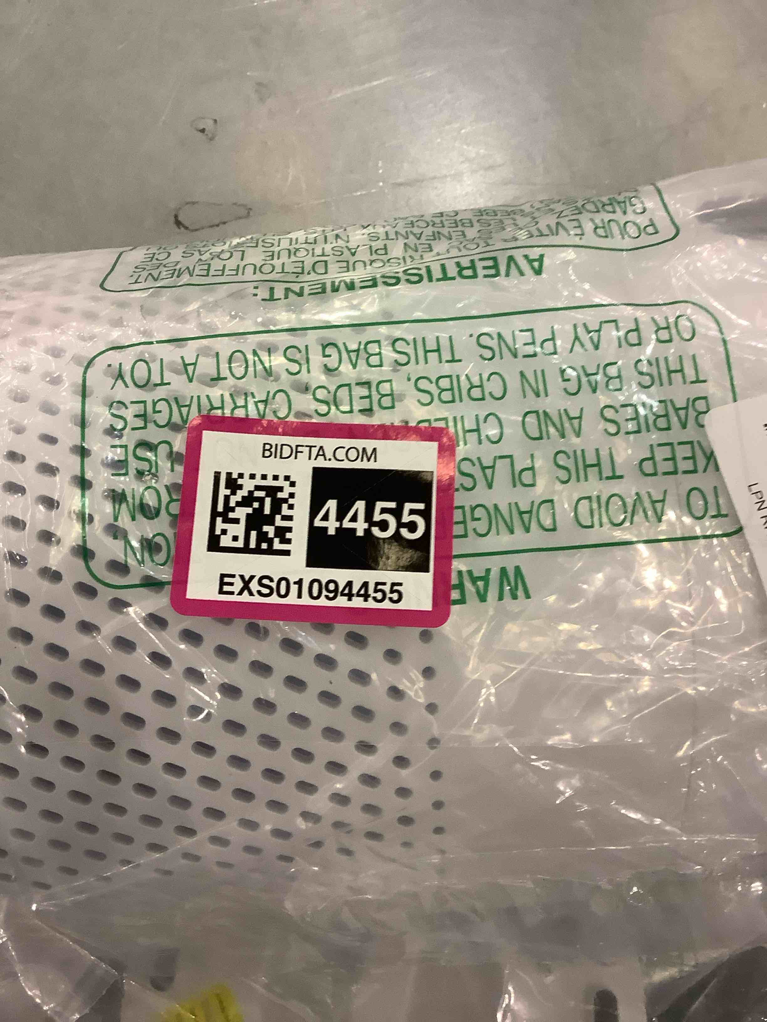 https://s3.amazonaws.com/lotting-images-prod/BargainHunt/EXS01094455_1709046448396.jpeg
