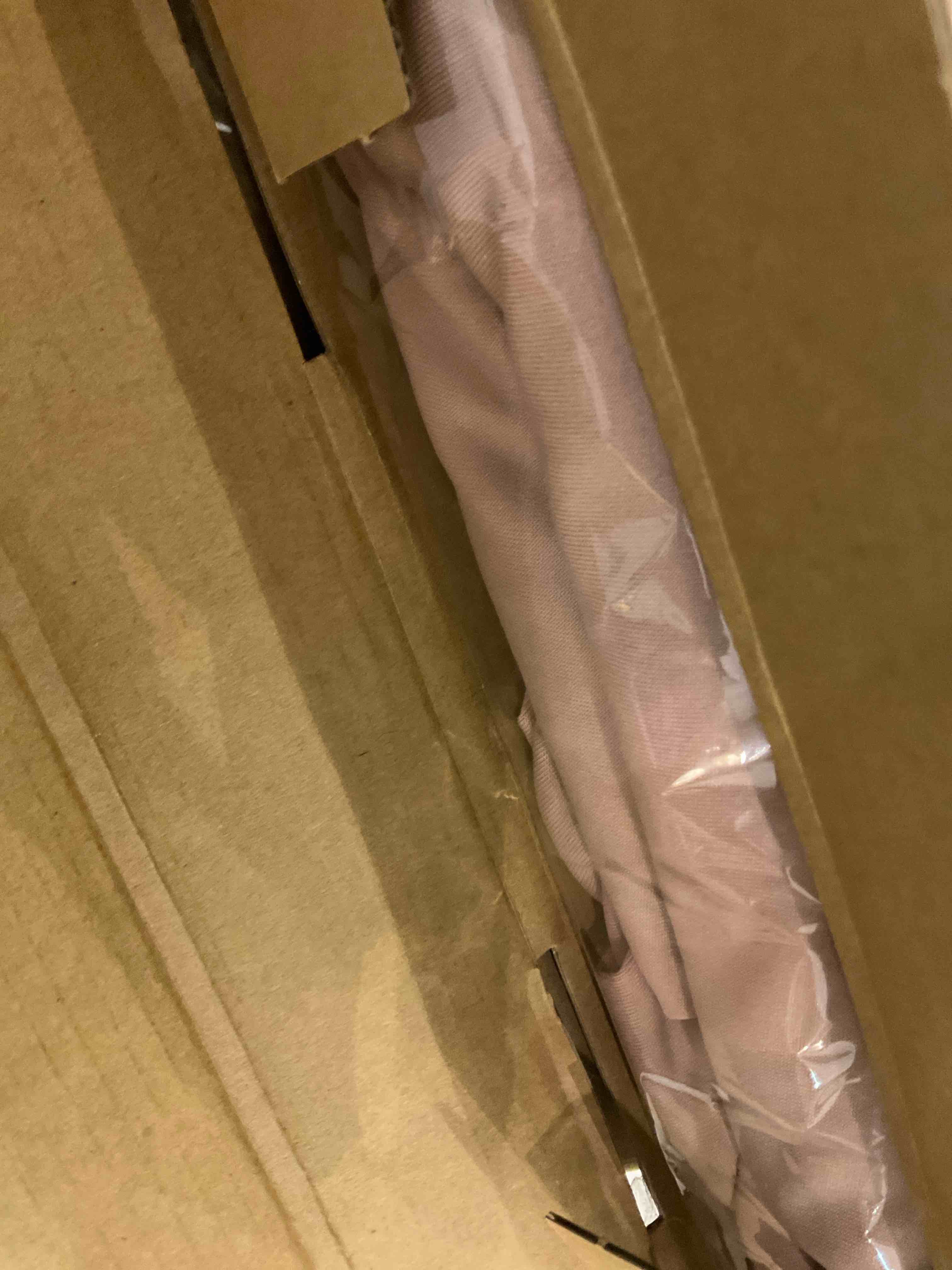https://s3.amazonaws.com/lotting-images-prod/BargainHunt/EXS01094823_1709125380559.jpeg