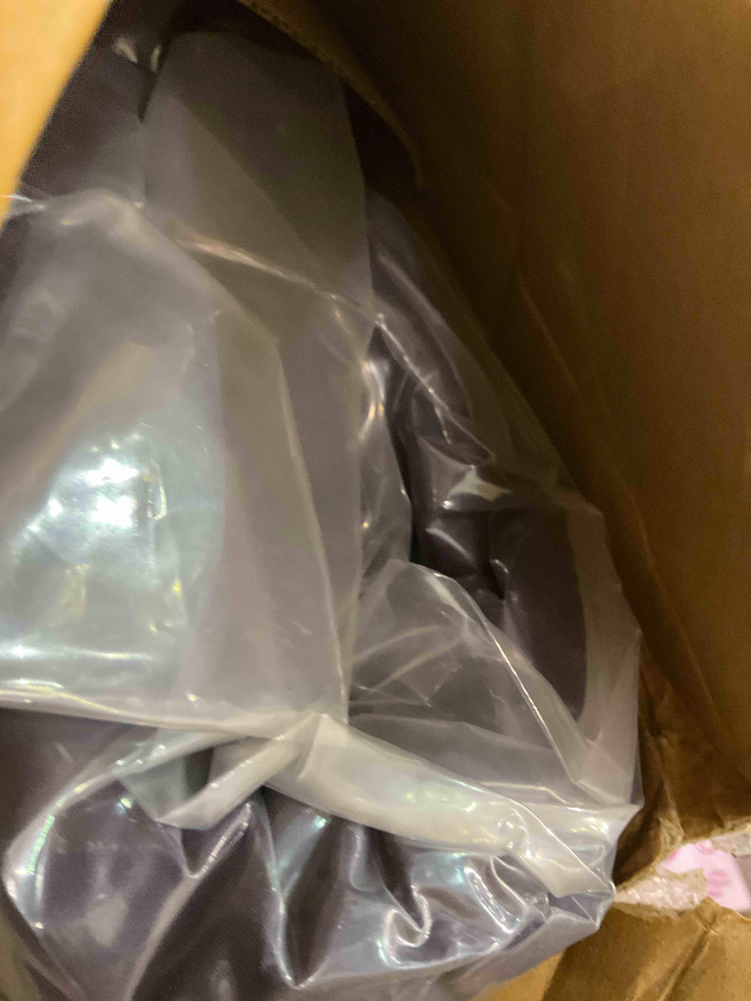 https://s3.amazonaws.com/lotting-images-prod/BargainHunt/EXS01094877_1709131367138.jpeg