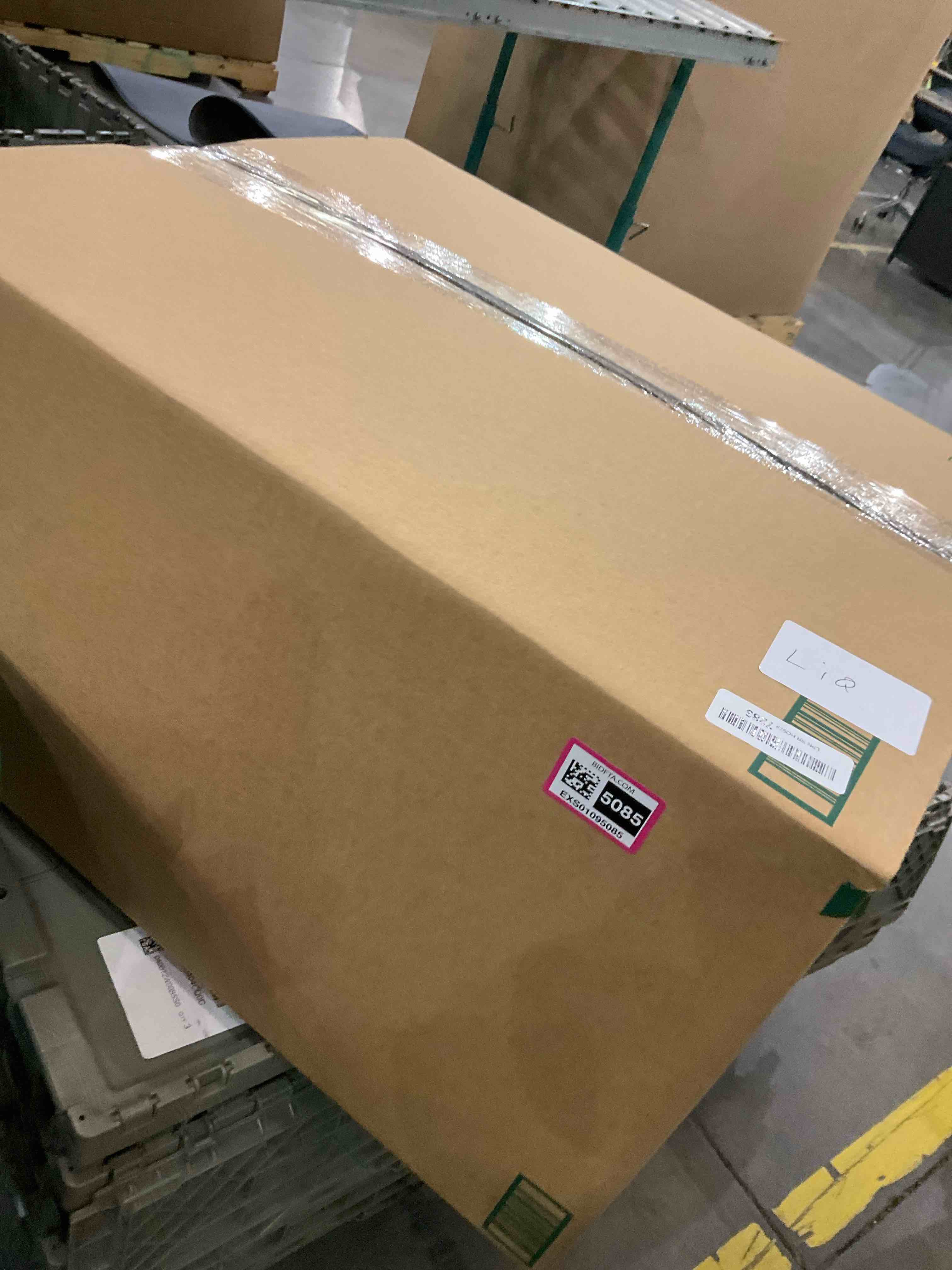 https://s3.amazonaws.com/lotting-images-prod/BargainHunt/EXS01095085_1708530887467.jpeg