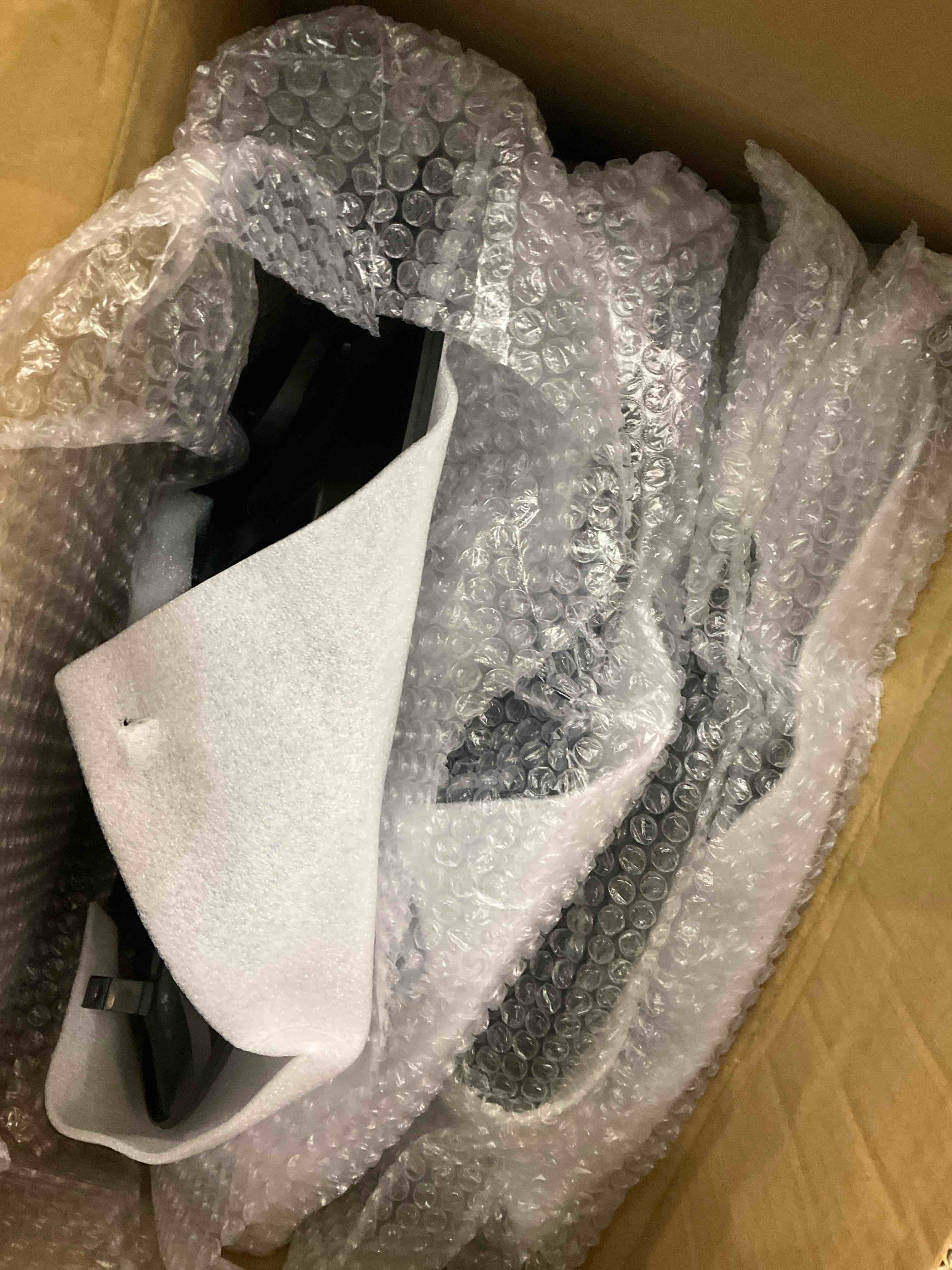 https://s3.amazonaws.com/lotting-images-prod/BargainHunt/EXS01095112_1708538620297.jpeg