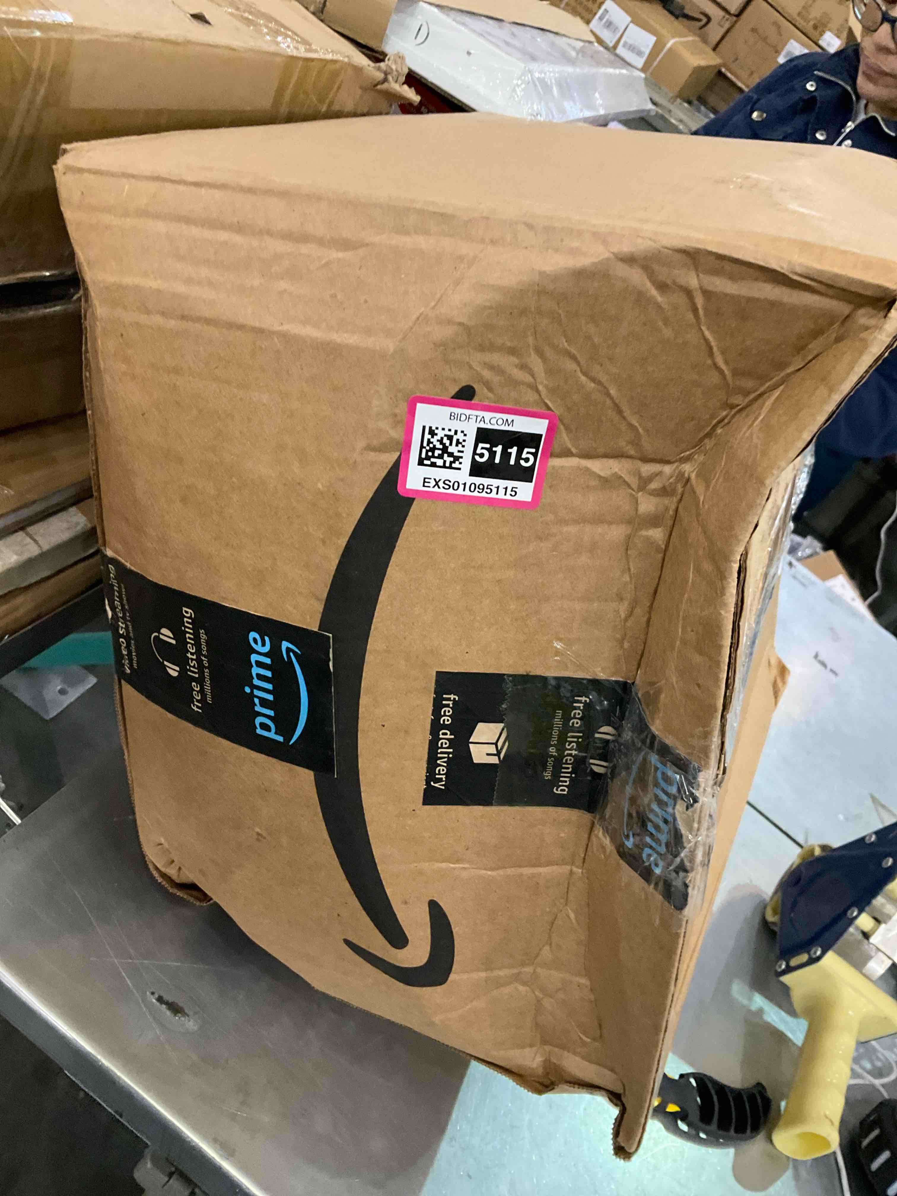 https://s3.amazonaws.com/lotting-images-prod/BargainHunt/EXS01095115_1708538895098.jpeg