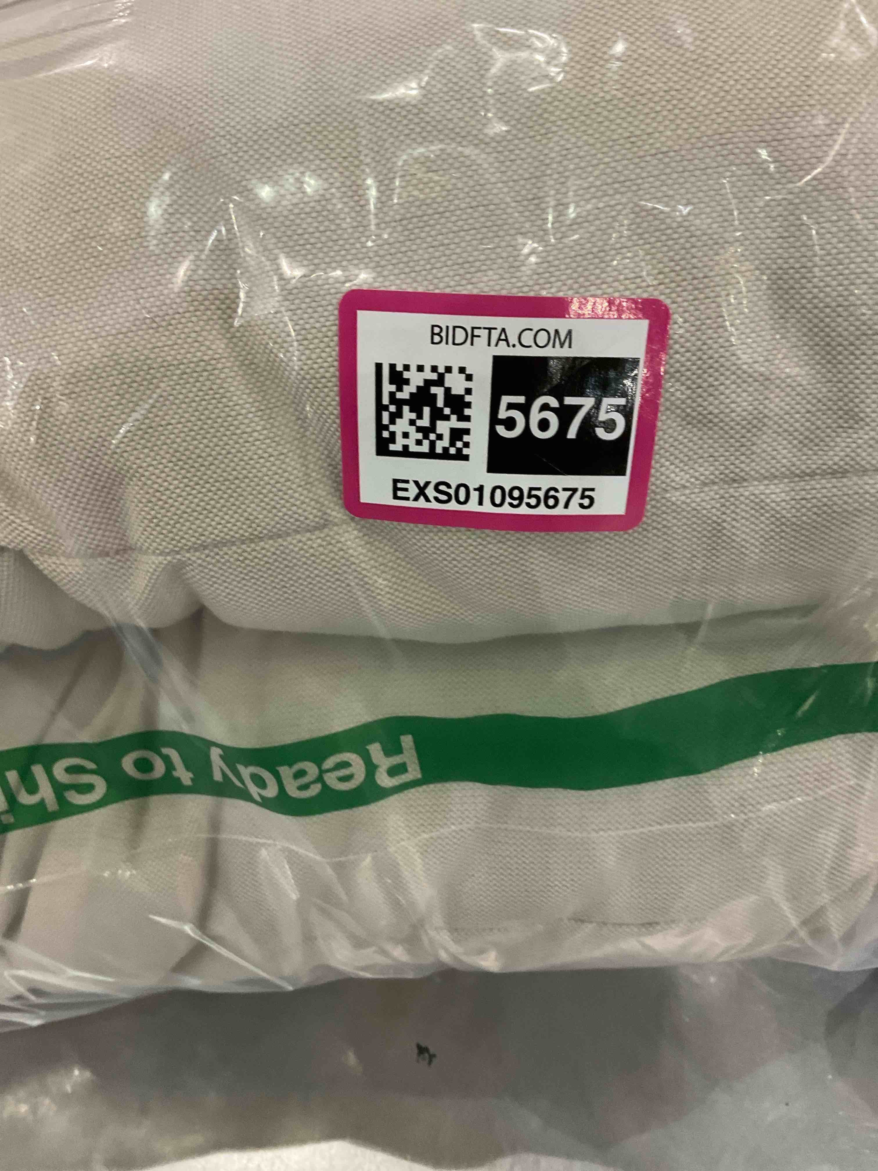 https://s3.amazonaws.com/lotting-images-prod/BargainHunt/EXS01095675_1708523142804.jpeg