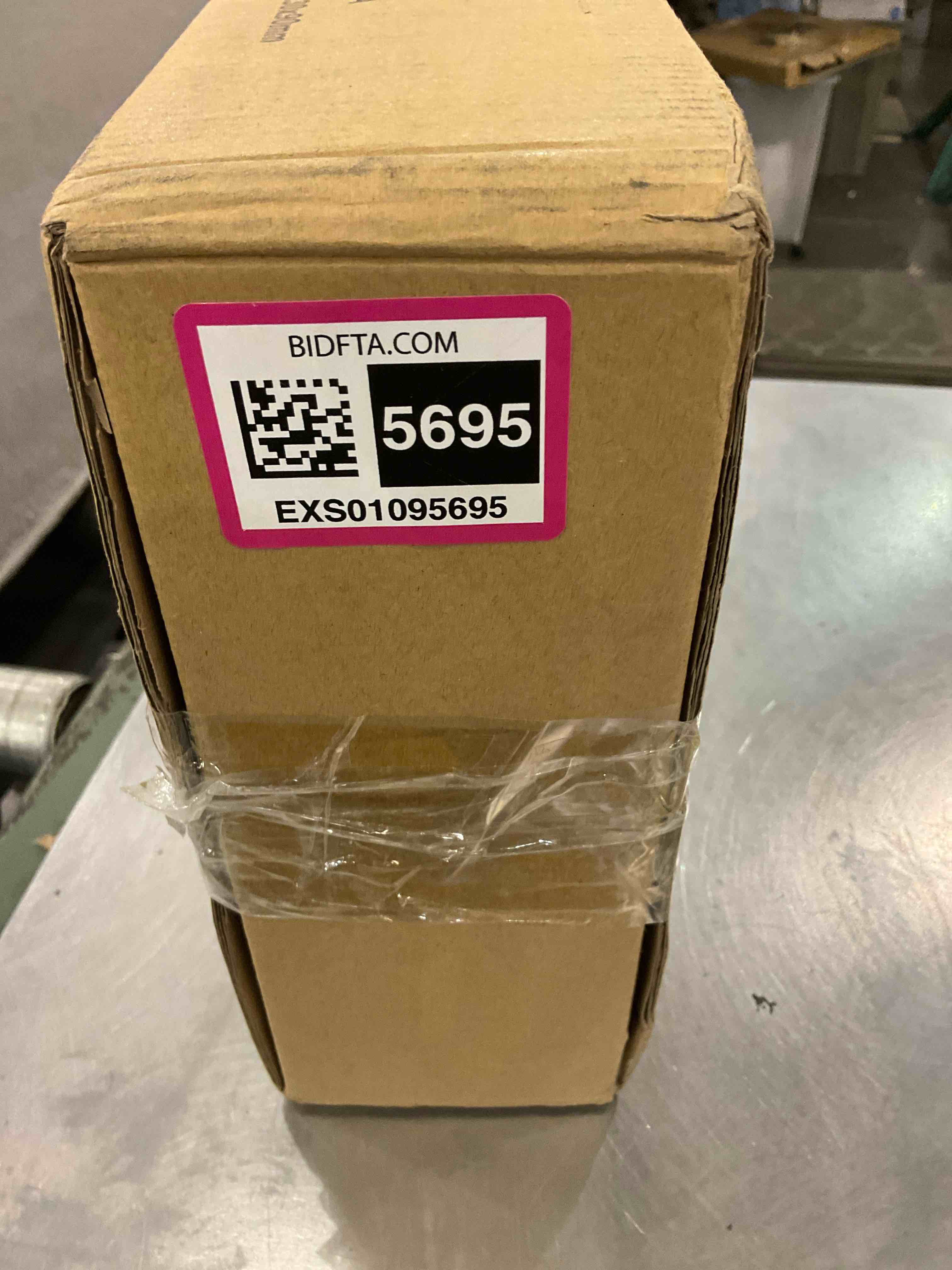 https://s3.amazonaws.com/lotting-images-prod/BargainHunt/EXS01095695_1708528285369.jpeg