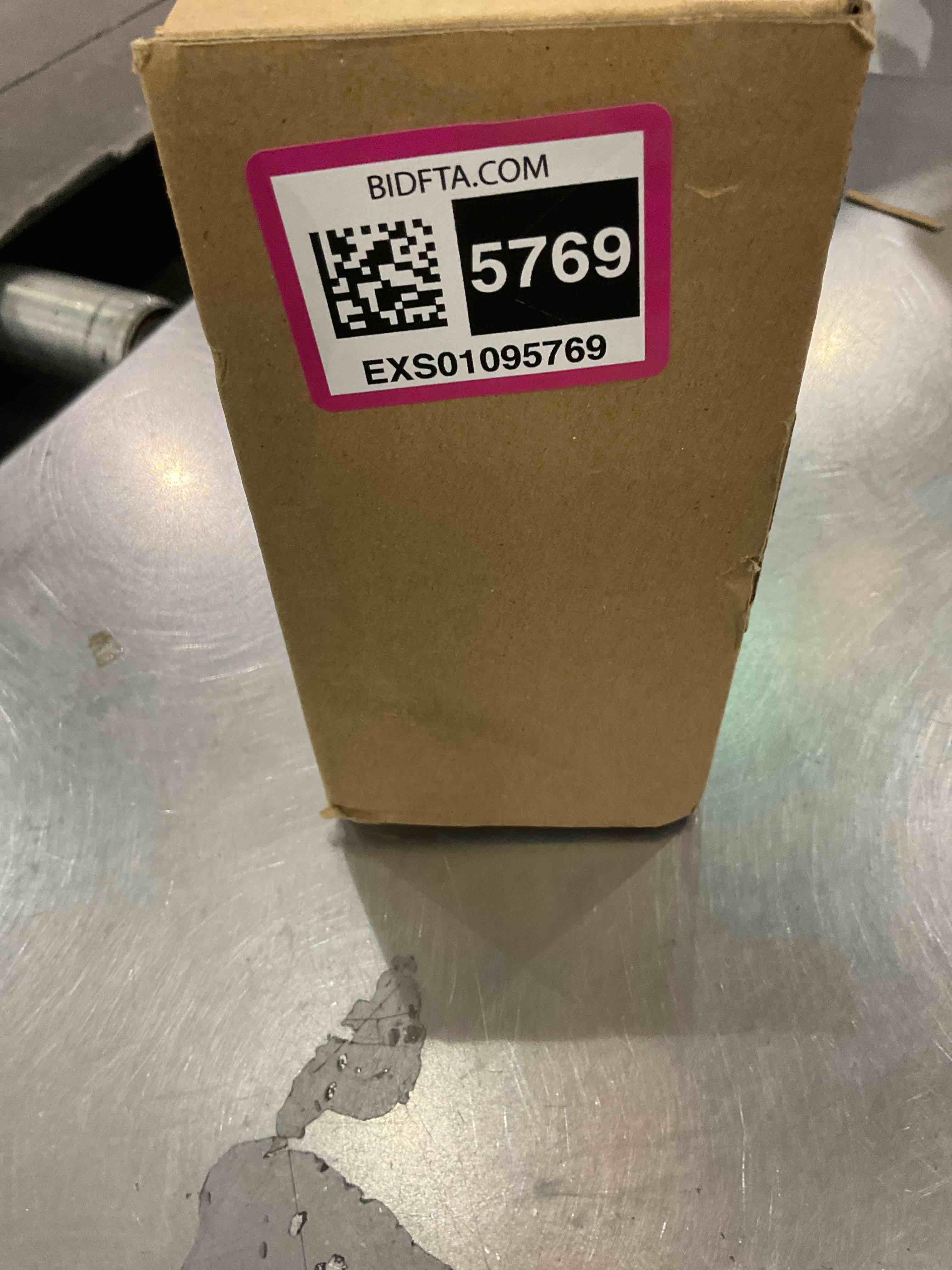 https://s3.amazonaws.com/lotting-images-prod/BargainHunt/EXS01095769_1708615373450.jpeg