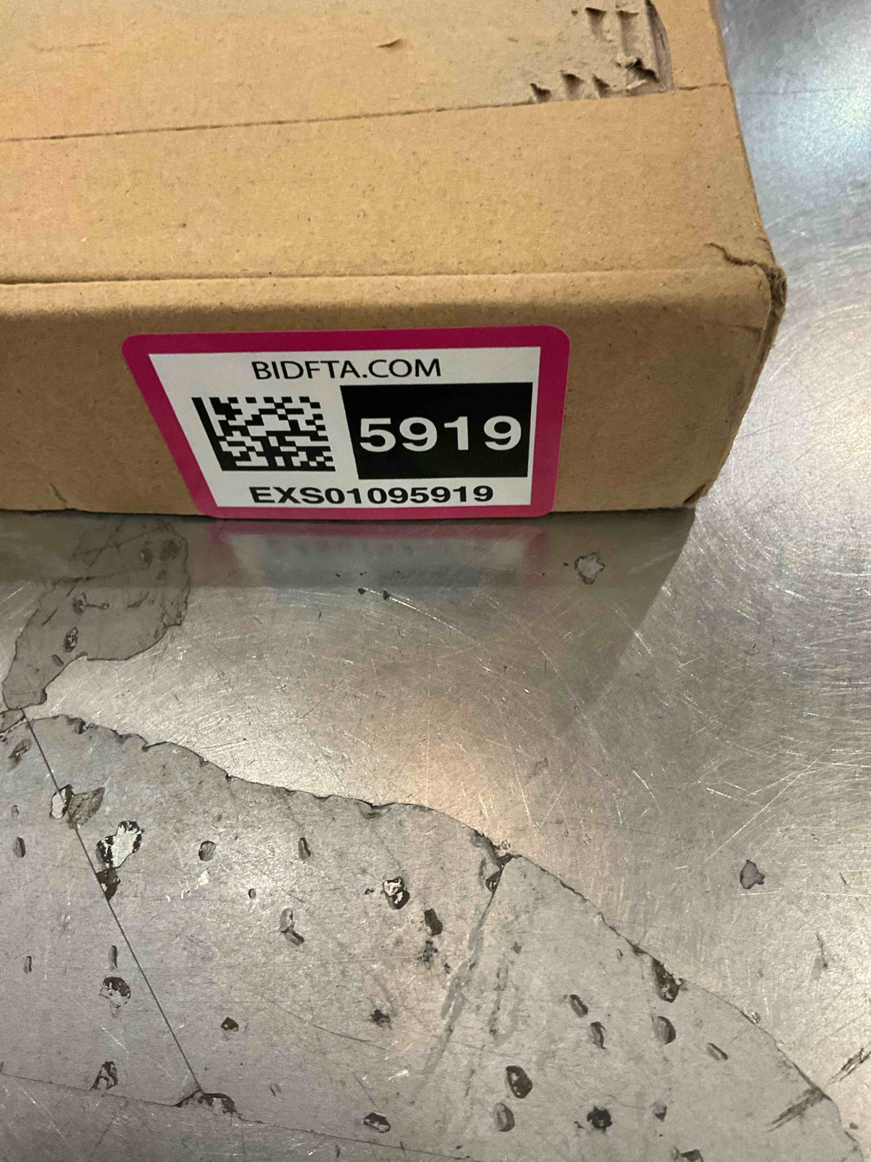 https://s3.amazonaws.com/lotting-images-prod/BargainHunt/EXS01095919_1708705603513.jpeg