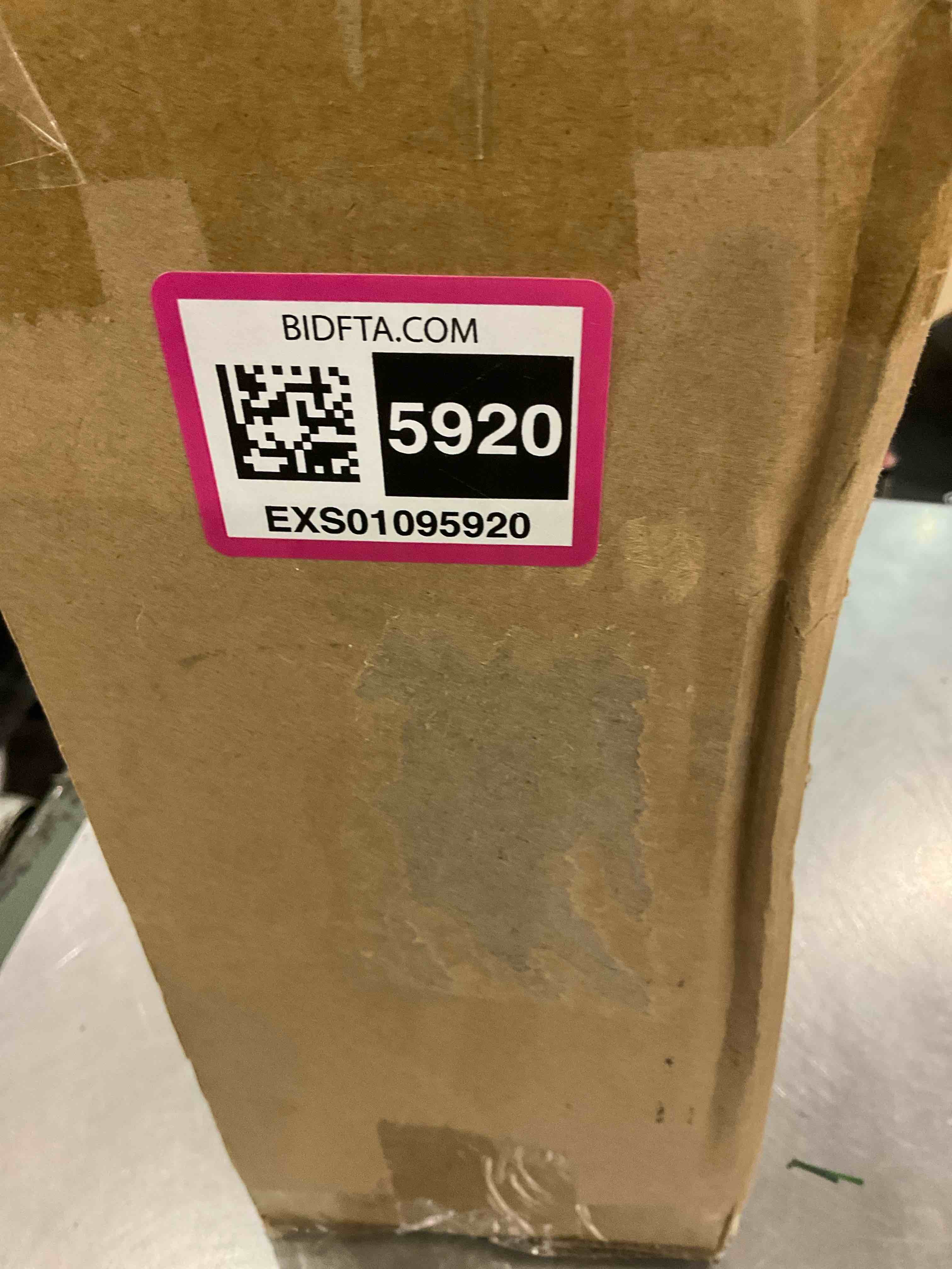 https://s3.amazonaws.com/lotting-images-prod/BargainHunt/EXS01095920_1708705715809.jpeg