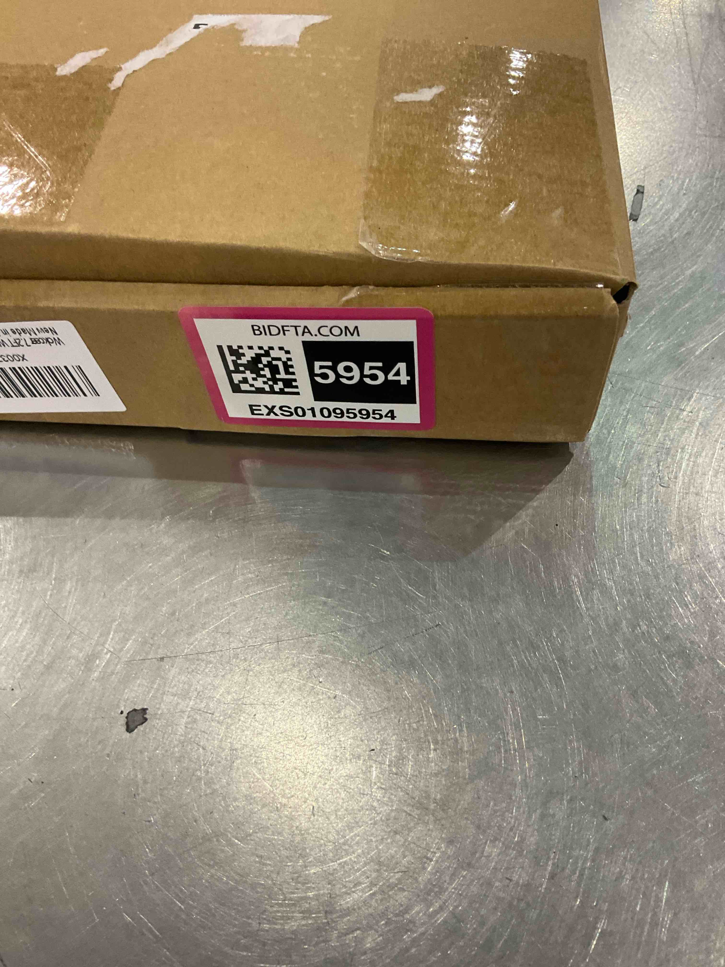 https://s3.amazonaws.com/lotting-images-prod/BargainHunt/EXS01095954_1708951187685.jpeg