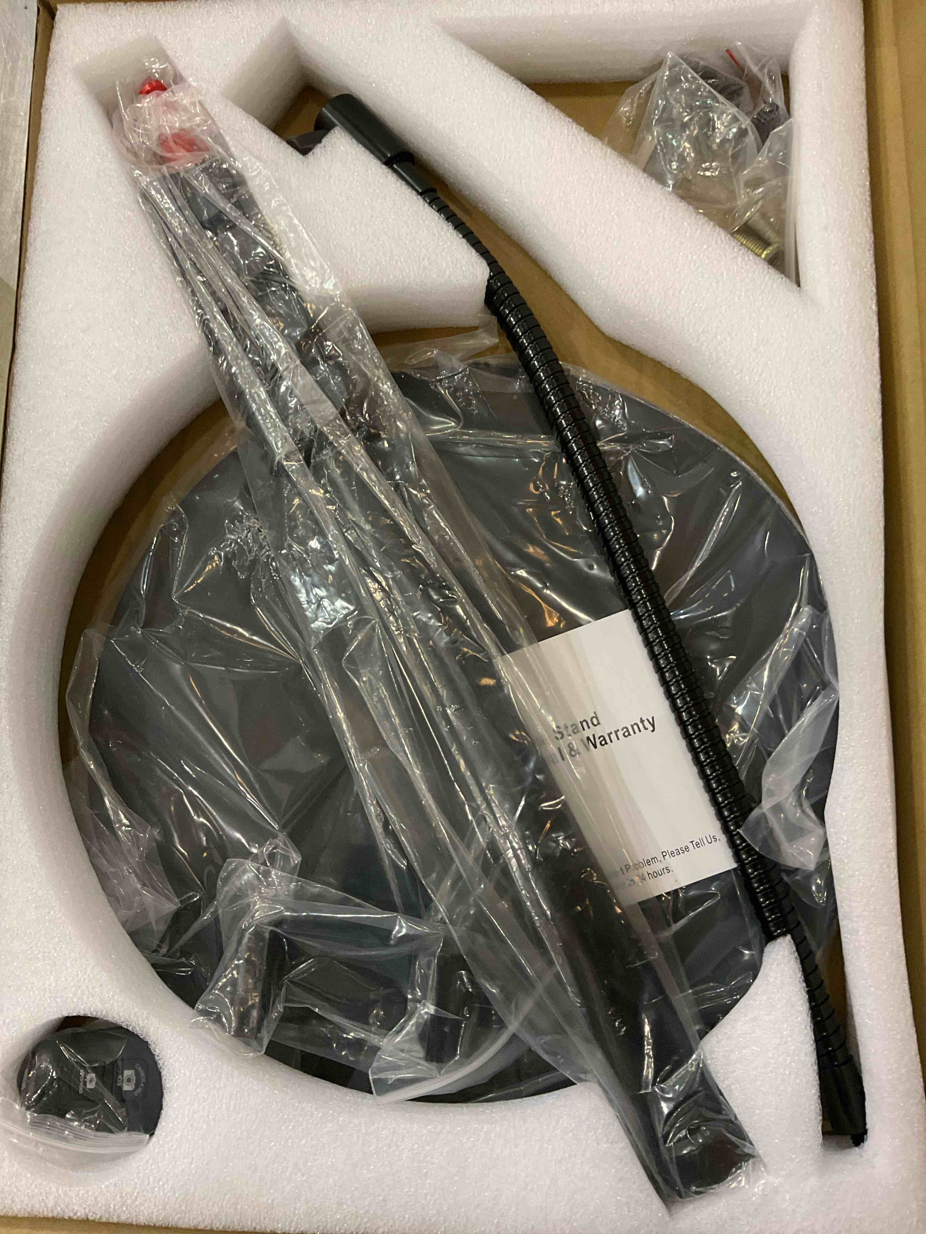 https://s3.amazonaws.com/lotting-images-prod/BargainHunt/EXS01096113_1708010694485.jpeg