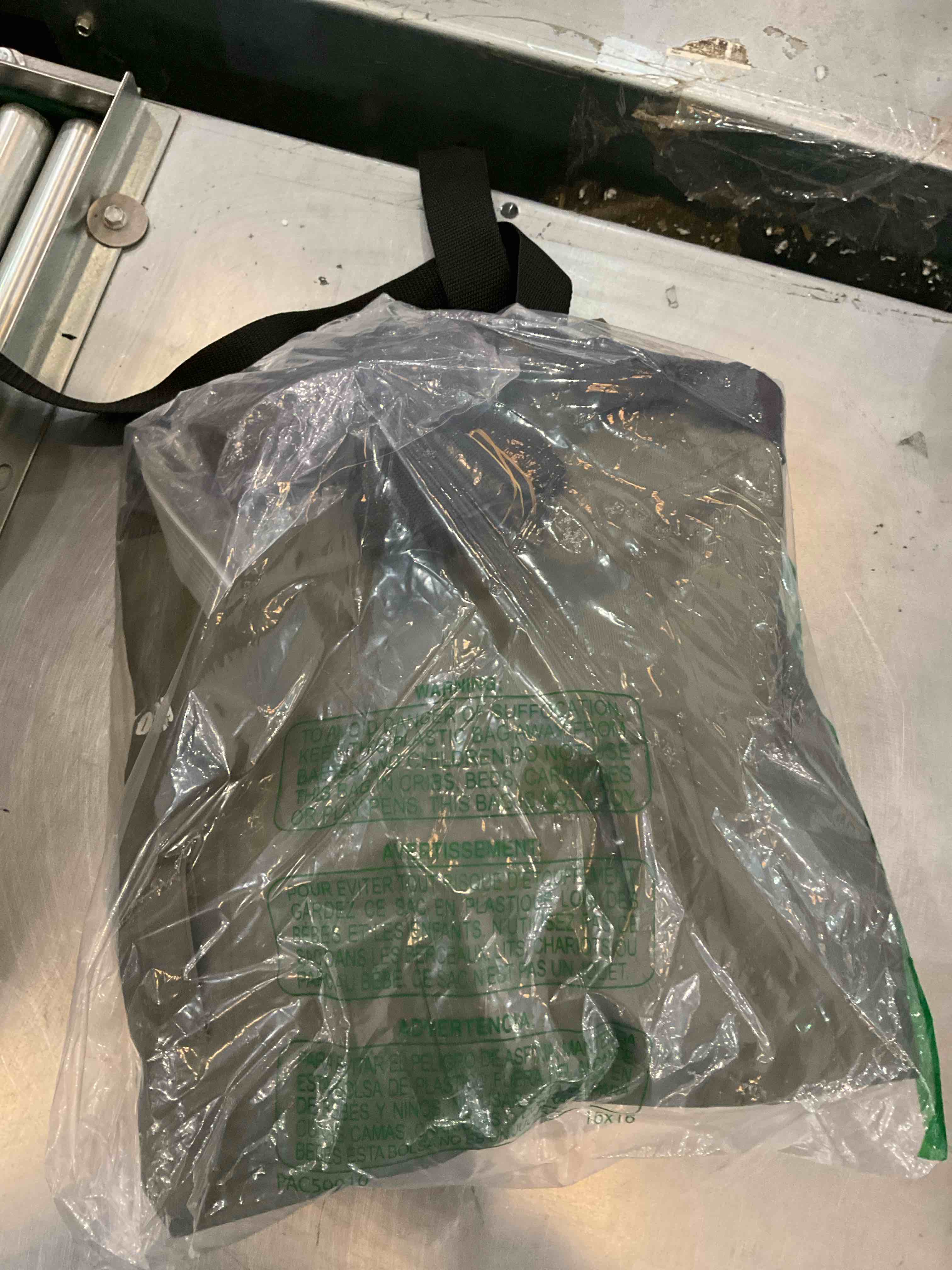 https://s3.amazonaws.com/lotting-images-prod/BargainHunt/EXS01096175_1708020431696.jpeg