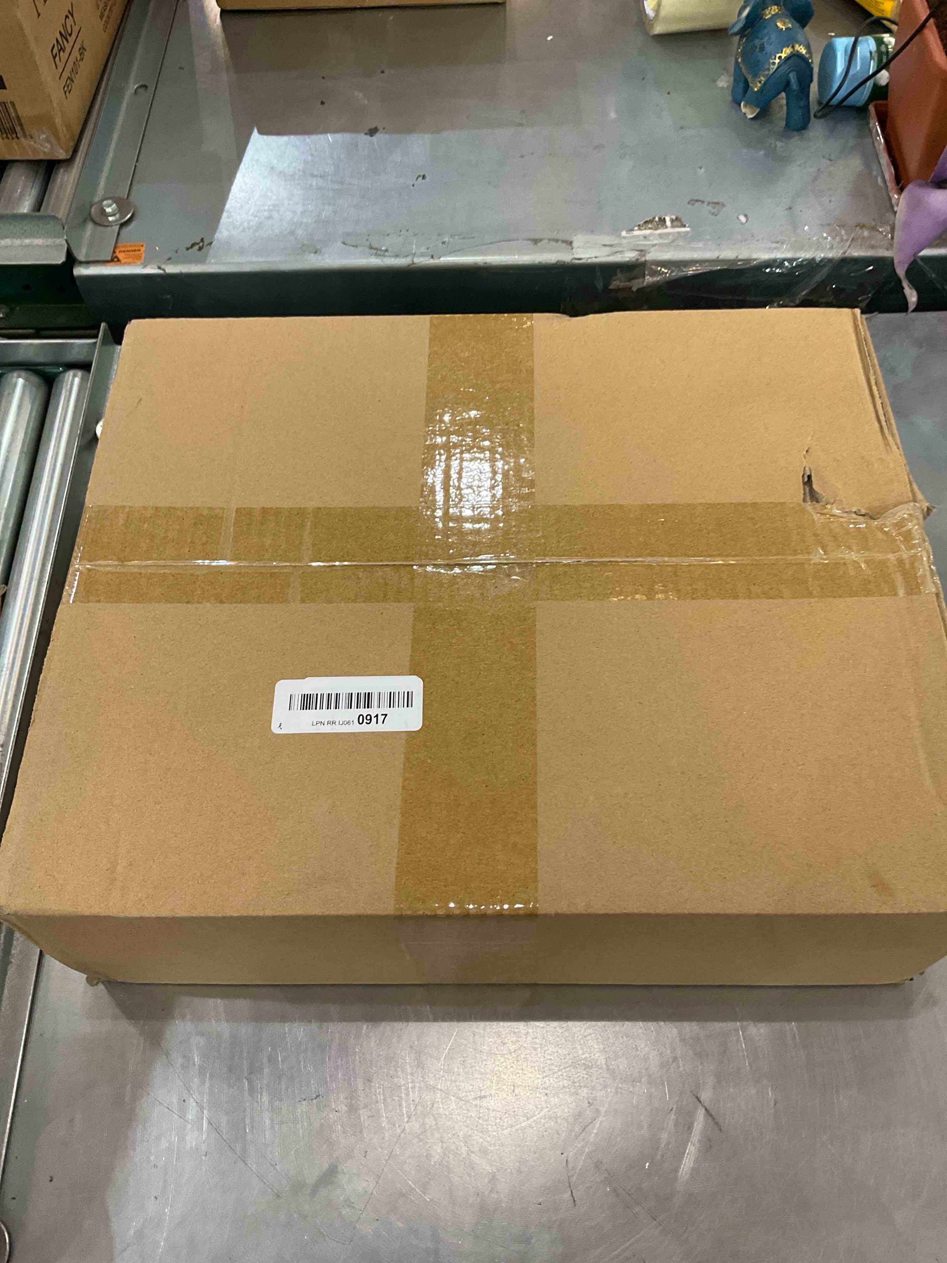 https://s3.amazonaws.com/lotting-images-prod/BargainHunt/EXS01096179_1708020658962.jpeg